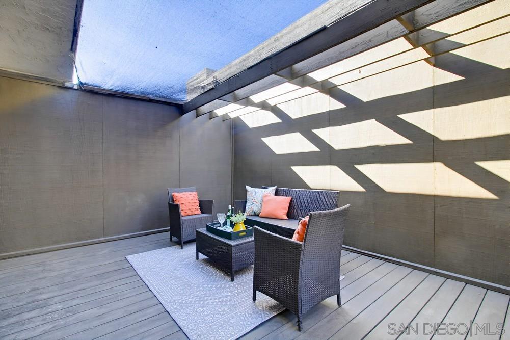 Detail Gallery Image 19 of 47 For 2234  Caminito Pajarito  #120,  San Diego,  CA 92107 - 2 Beds | 2/1 Baths