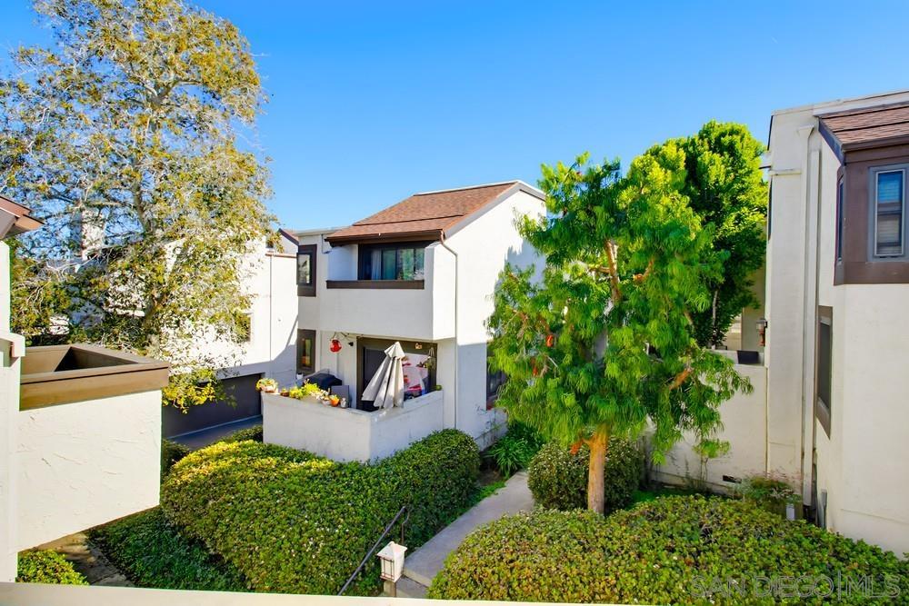 Detail Gallery Image 34 of 47 For 2234  Caminito Pajarito  #120,  San Diego,  CA 92107 - 2 Beds | 2/1 Baths