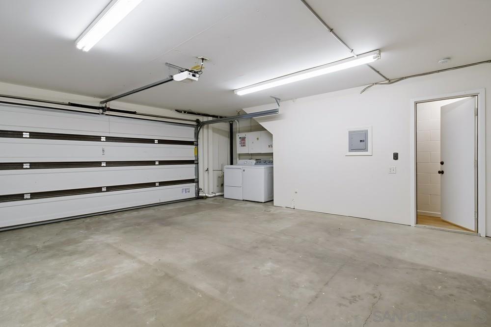 Detail Gallery Image 40 of 47 For 2234  Caminito Pajarito  #120,  San Diego,  CA 92107 - 2 Beds | 2/1 Baths