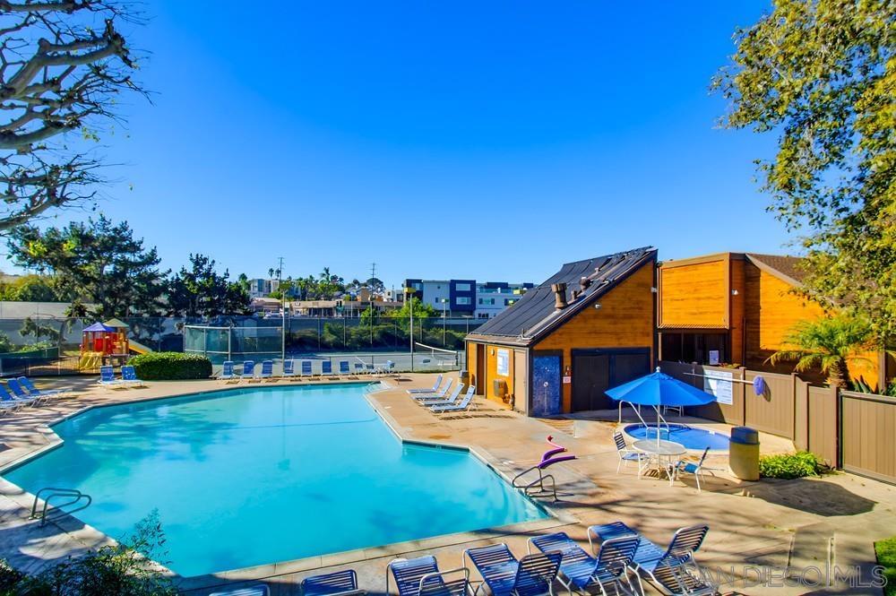 Detail Gallery Image 45 of 47 For 2234  Caminito Pajarito  #120,  San Diego,  CA 92107 - 2 Beds | 2/1 Baths