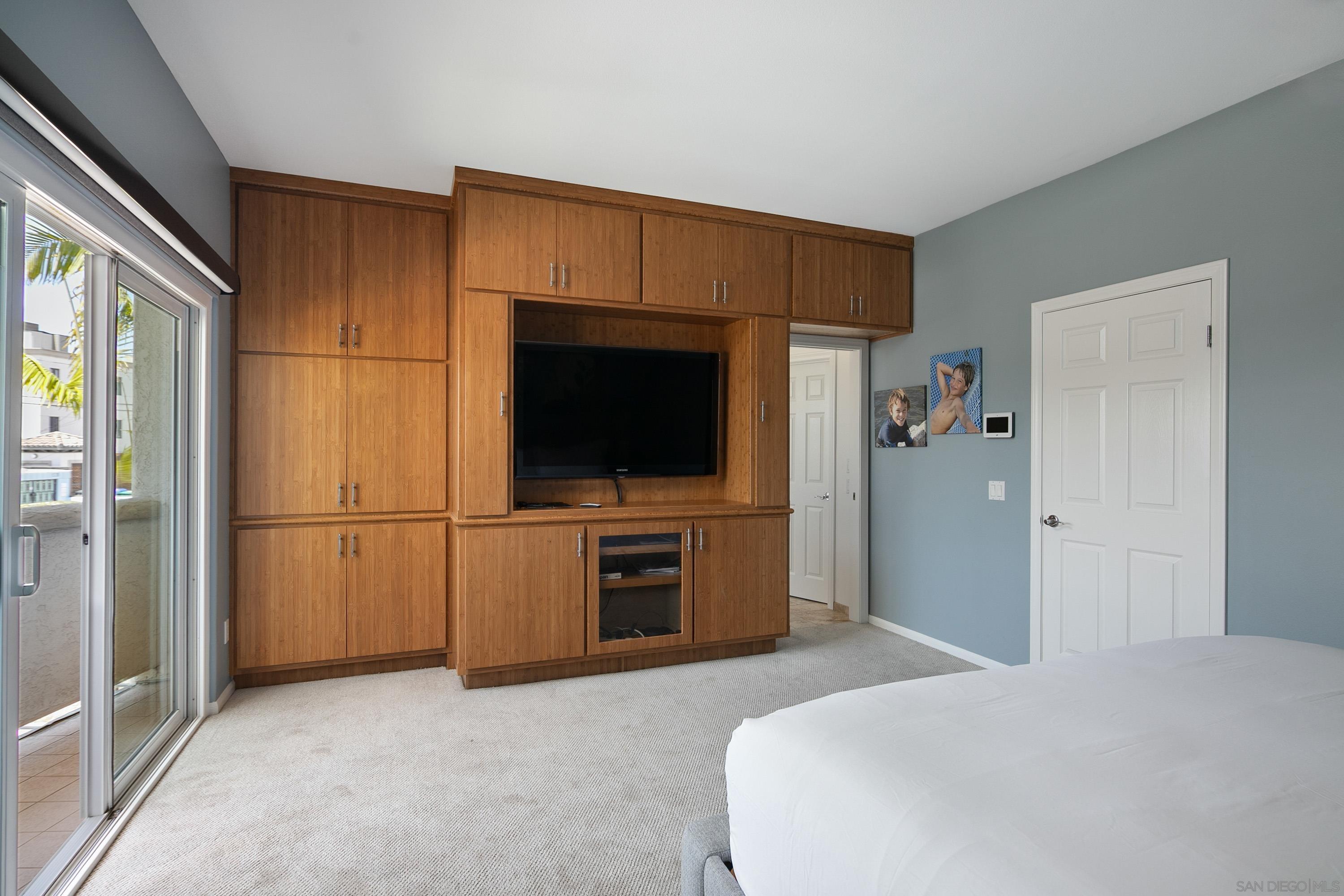 Detail Gallery Image 18 of 32 For 3701  Riviera Dr  11, San Diego,  CA 92109 - 3 Beds | 3 Baths