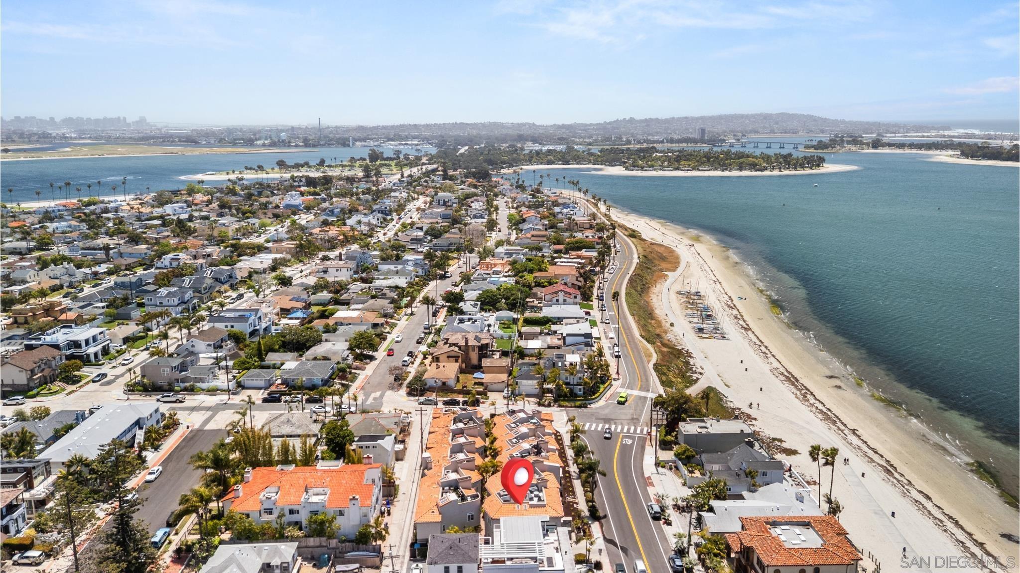 Detail Gallery Image 30 of 32 For 3701  Riviera Dr  11, San Diego,  CA 92109 - 3 Beds | 3 Baths