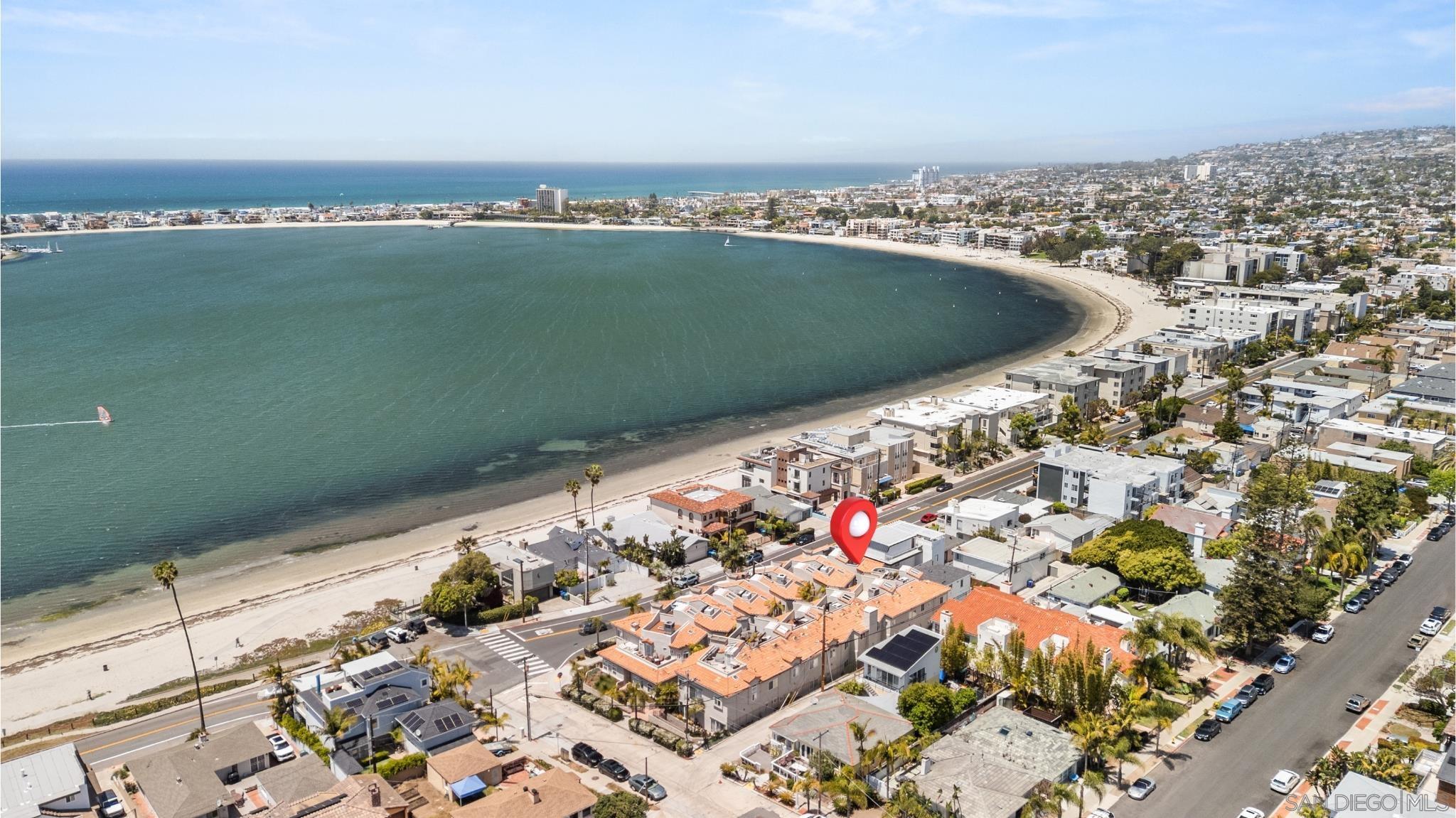 Detail Gallery Image 31 of 32 For 3701  Riviera Dr  11, San Diego,  CA 92109 - 3 Beds | 3 Baths