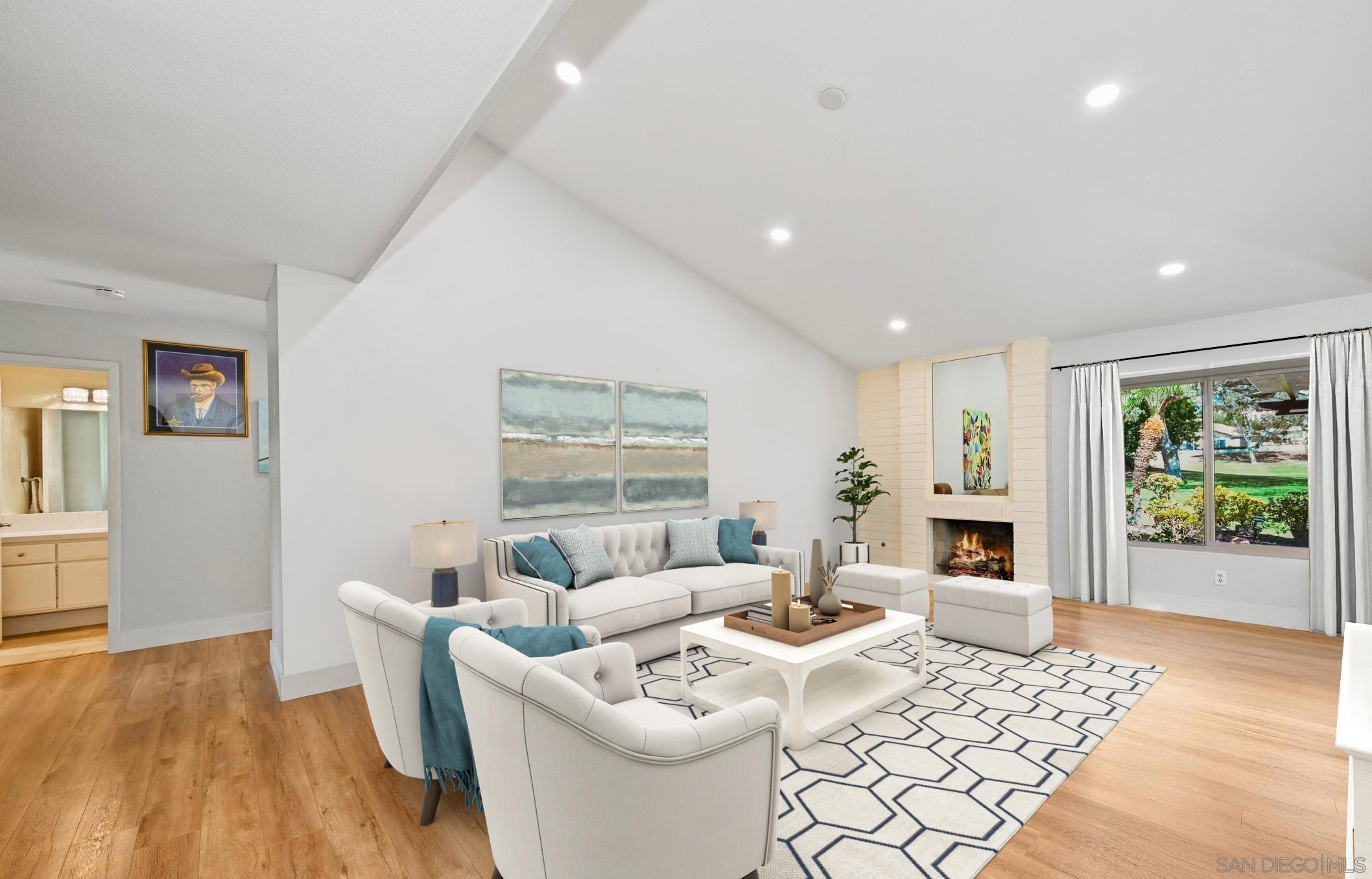 Detail Gallery Image 5 of 18 For 12977  Camino Emparrado, San Diego,  CA 92128 - 2 Beds | 2 Baths