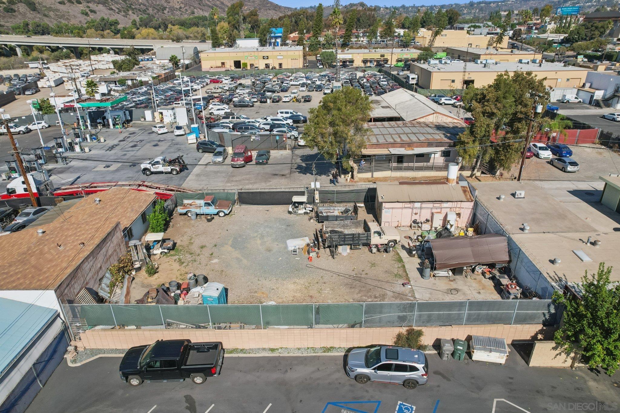 Detail Gallery Image 3 of 6 For 4317  Sheridan Lane, San Diego,  CA 92120 - – Beds | – Baths