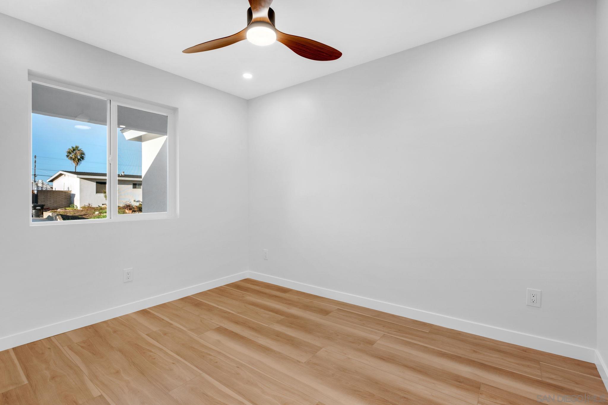 Detail Gallery Image 12 of 30 For 4509  Manitou Way, San Diego,  CA 92117 - 3 Beds | 2 Baths