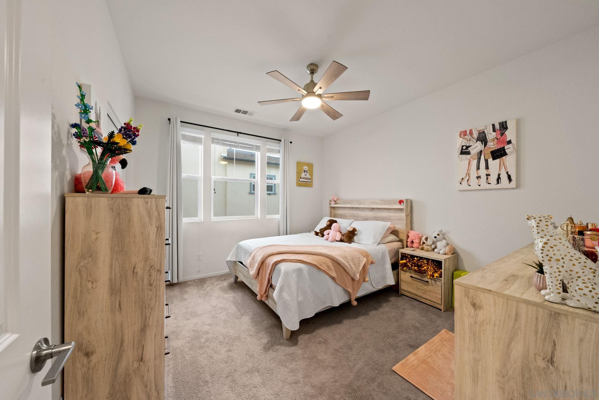 Detail Gallery Image 16 of 44 For 5360  Calle Rockfish  #32,  San Diego,  CA 92154 - 3 Beds | 2/1 Baths