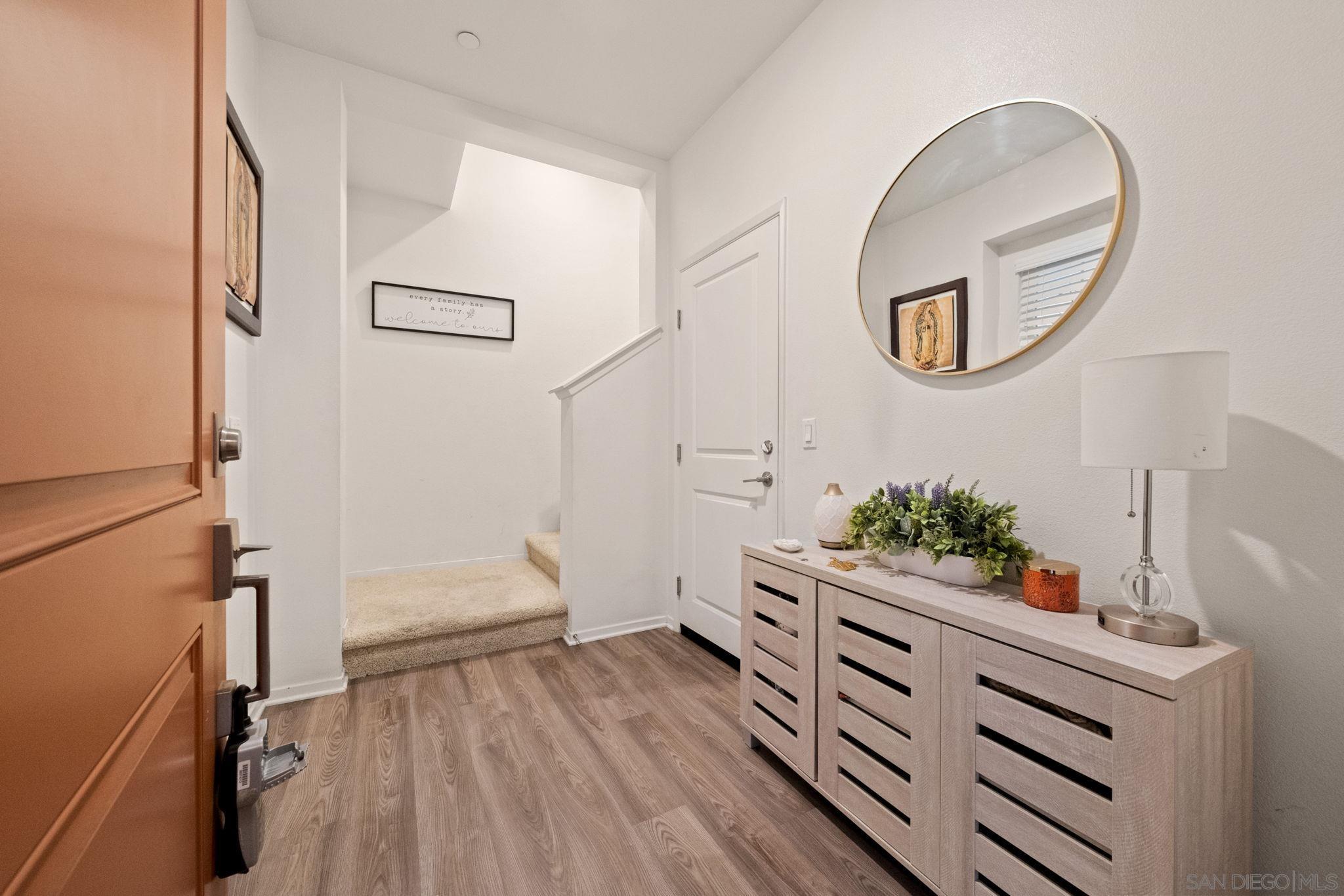 Detail Gallery Image 17 of 44 For 5360  Calle Rockfish  #32,  San Diego,  CA 92154 - 3 Beds | 2/1 Baths