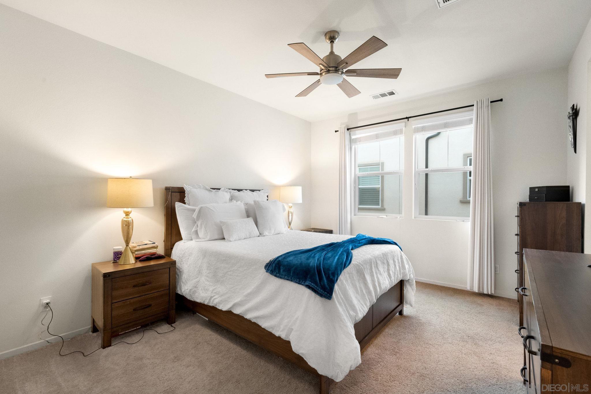 Detail Gallery Image 19 of 44 For 5360  Calle Rockfish  #32,  San Diego,  CA 92154 - 3 Beds | 2/1 Baths