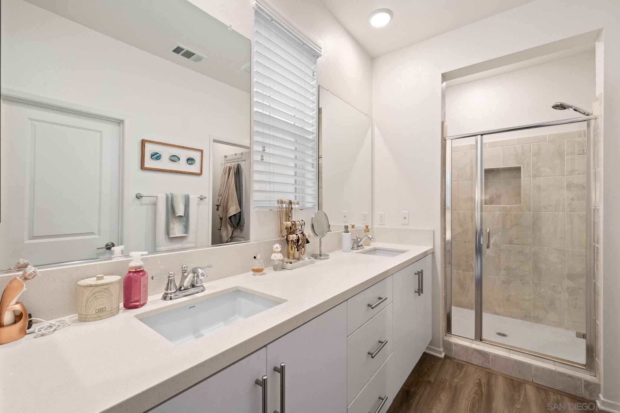 Detail Gallery Image 22 of 44 For 5360  Calle Rockfish  #32,  San Diego,  CA 92154 - 3 Beds | 2/1 Baths