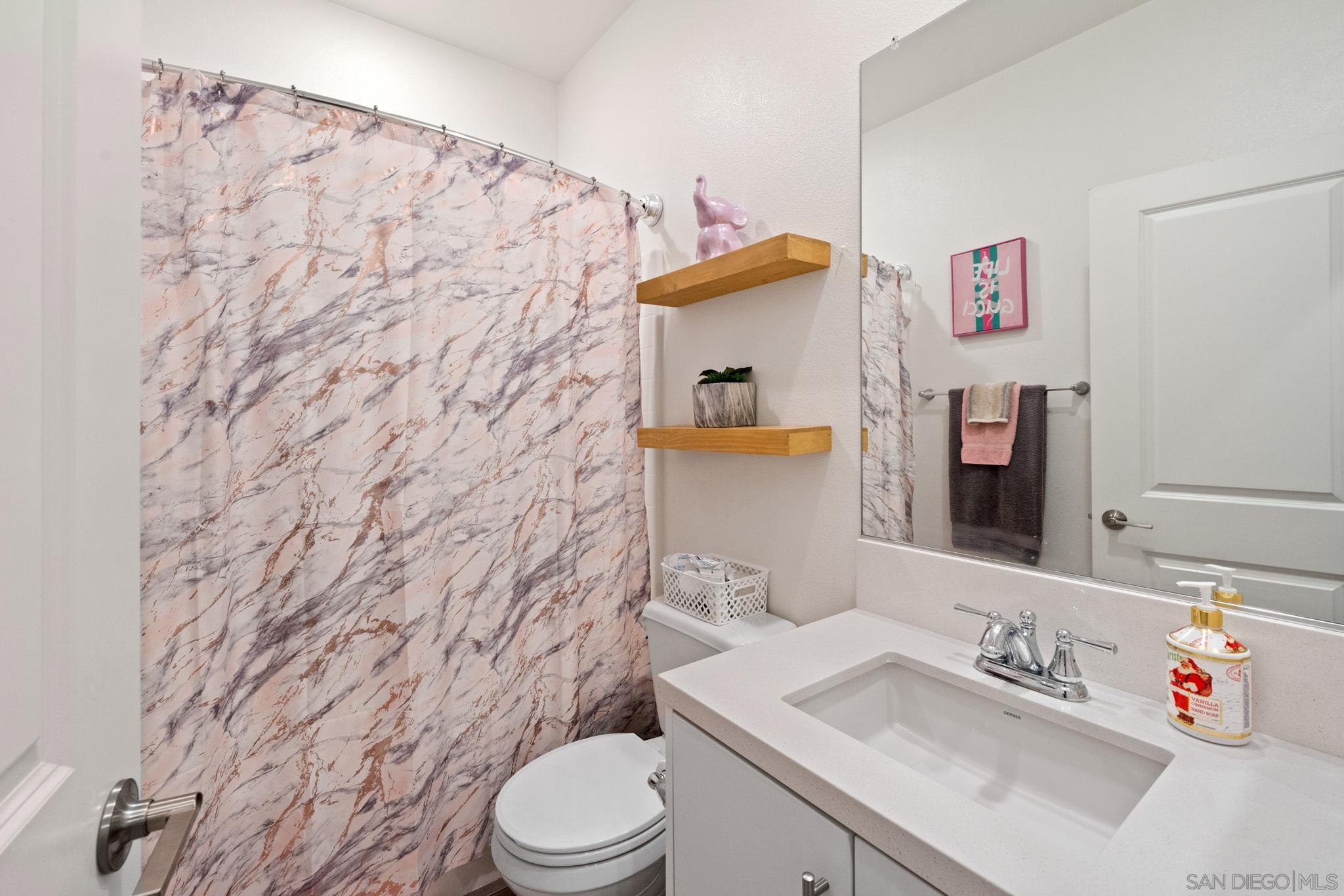 Detail Gallery Image 24 of 44 For 5360  Calle Rockfish  #32,  San Diego,  CA 92154 - 3 Beds | 2/1 Baths