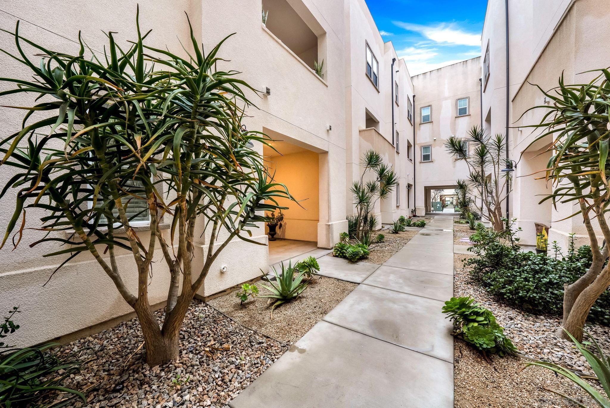 Detail Gallery Image 28 of 44 For 5360  Calle Rockfish  #32,  San Diego,  CA 92154 - 3 Beds | 2/1 Baths