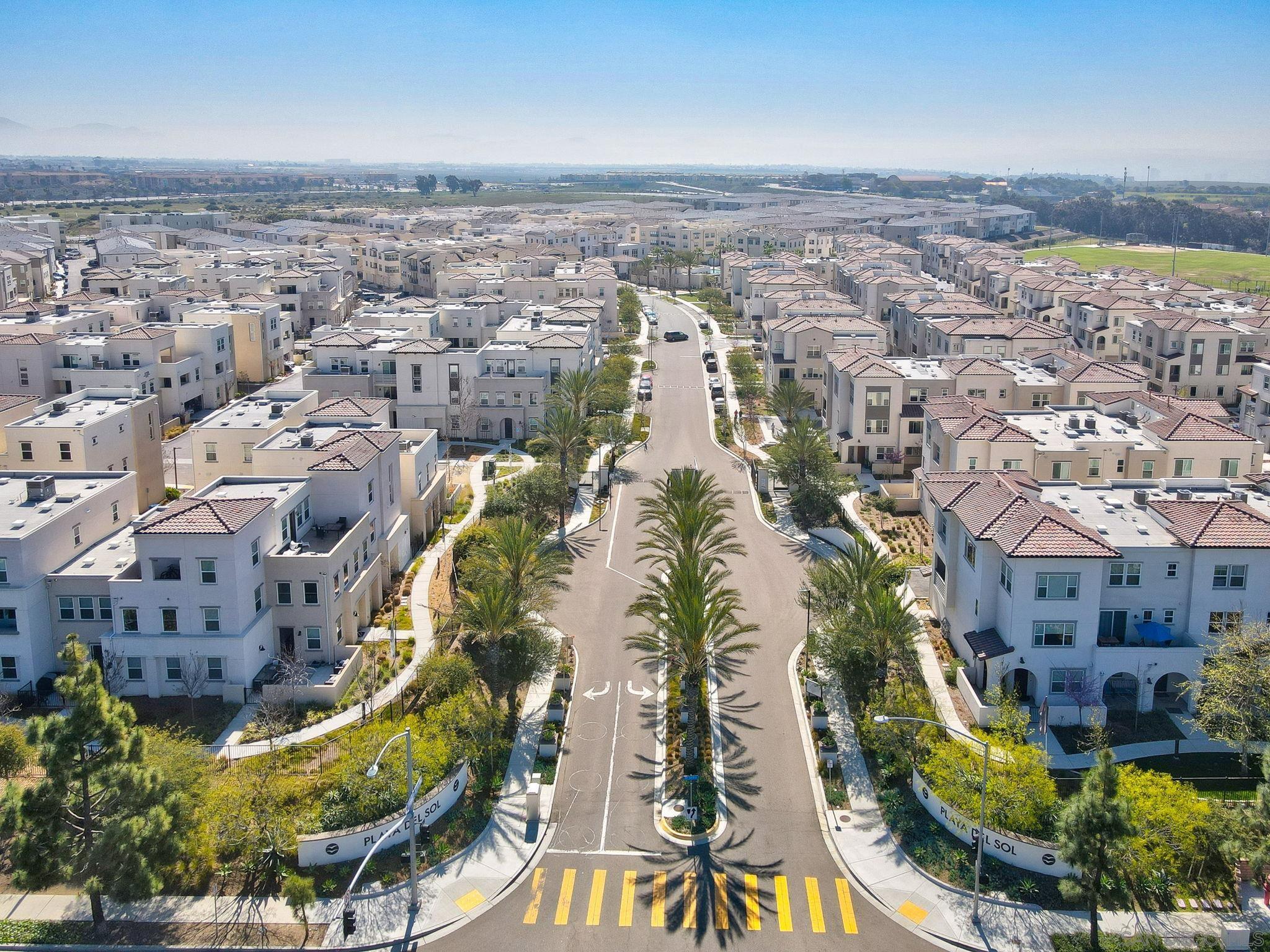 Detail Gallery Image 32 of 44 For 5360  Calle Rockfish  #32,  San Diego,  CA 92154 - 3 Beds | 2/1 Baths