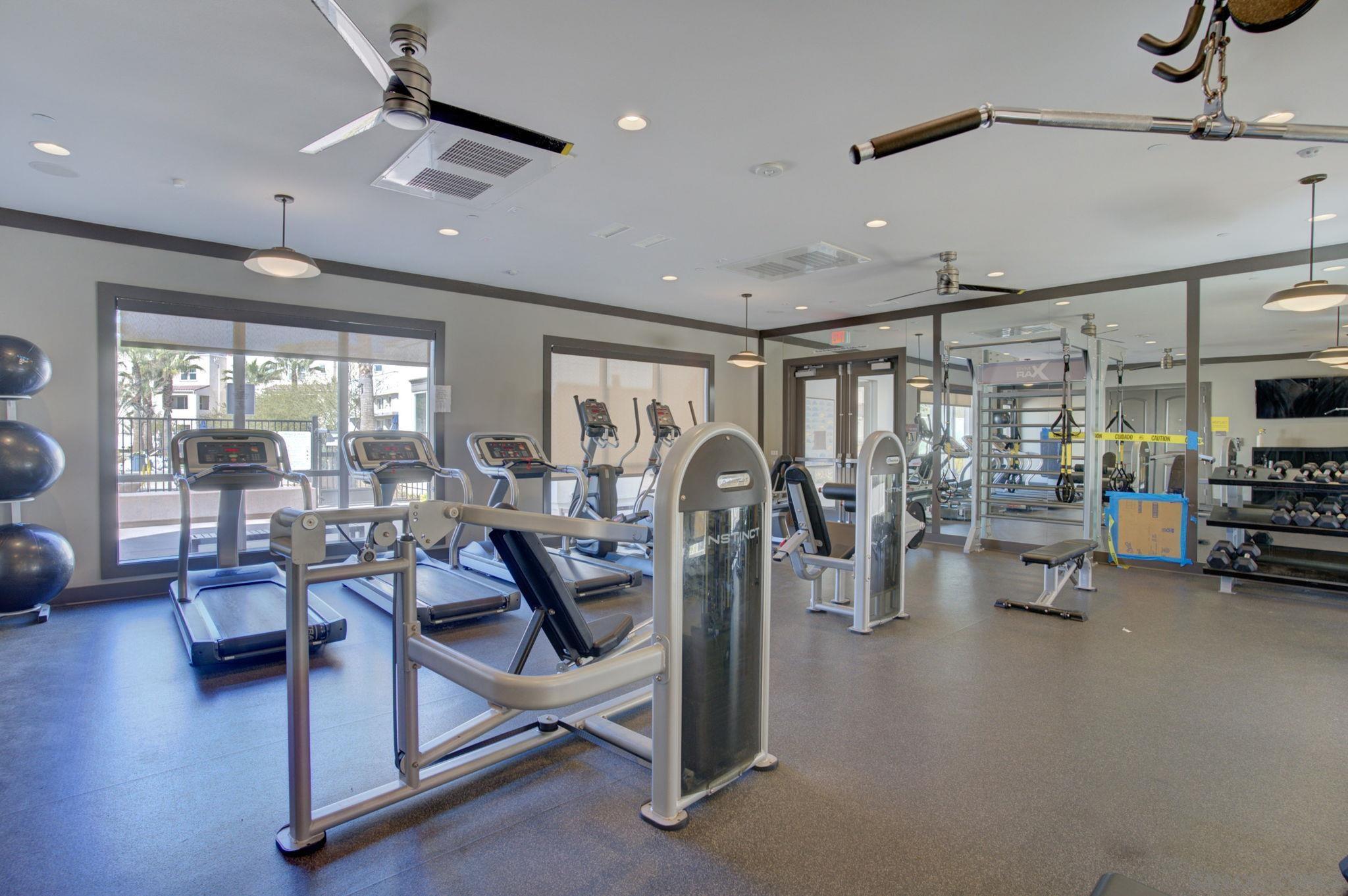 Detail Gallery Image 37 of 44 For 5360  Calle Rockfish  #32,  San Diego,  CA 92154 - 3 Beds | 2/1 Baths