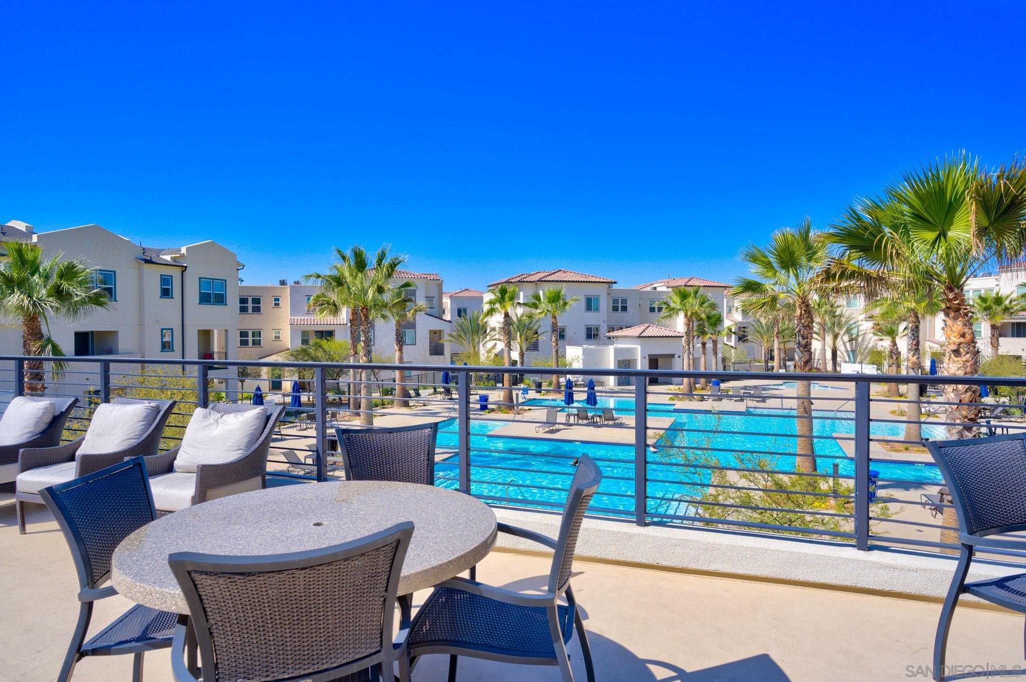 Detail Gallery Image 40 of 44 For 5360  Calle Rockfish  #32,  San Diego,  CA 92154 - 3 Beds | 2/1 Baths