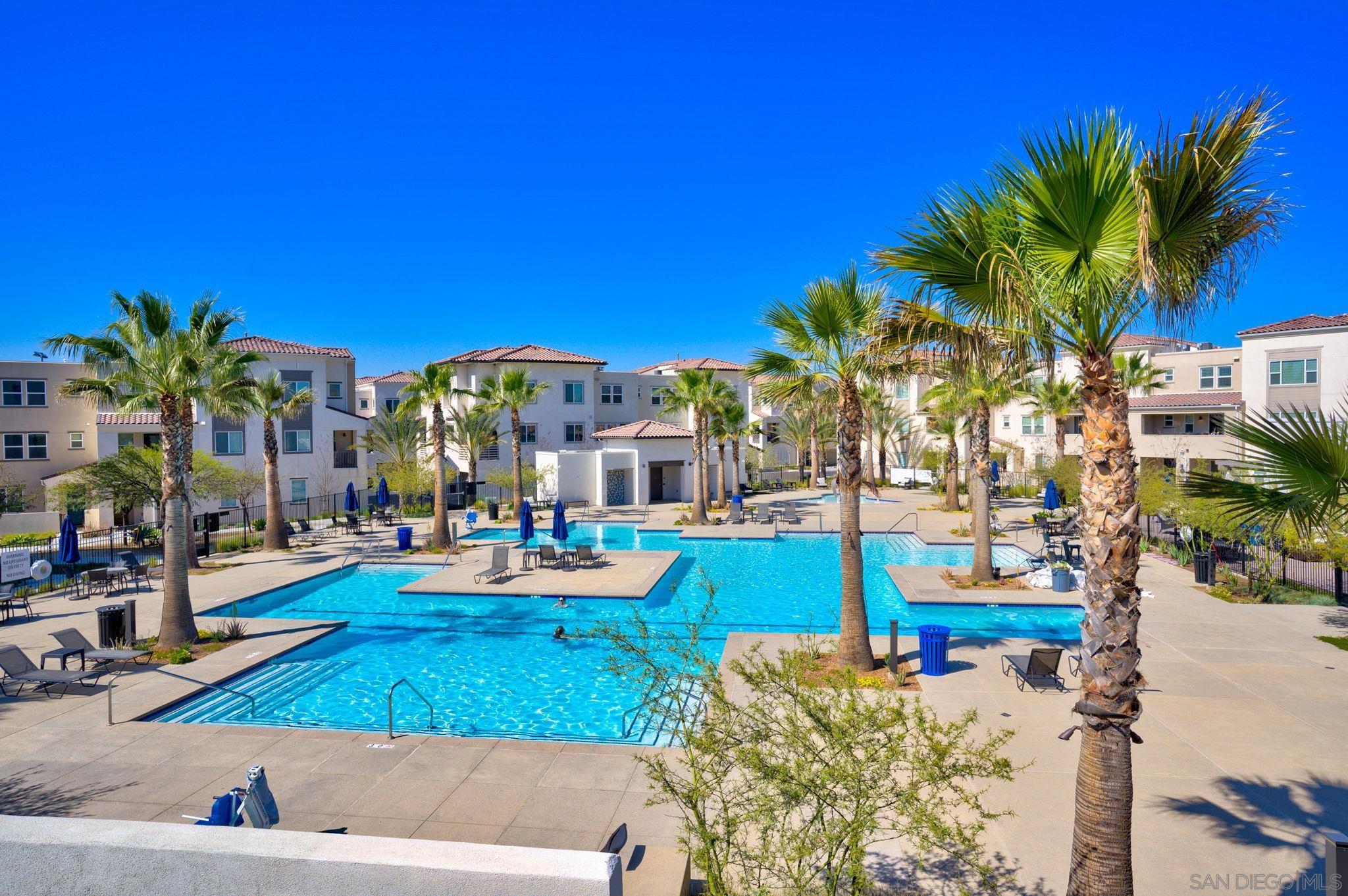 Detail Gallery Image 41 of 44 For 5360  Calle Rockfish  #32,  San Diego,  CA 92154 - 3 Beds | 2/1 Baths