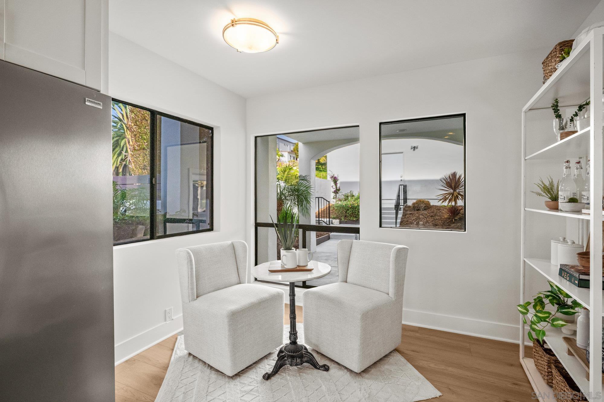 Detail Gallery Image 12 of 37 For 1712  Beryl St, San Diego,  CA 92109 - 4 Beds | 3 Baths