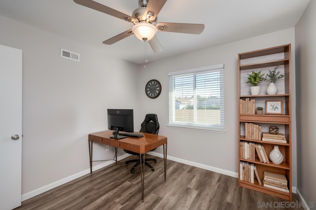 Detail Gallery Image 22 of 33 For 4374  Mount Hukee Ave, San Diego,  CA 92117 - 4 Beds | 2 Baths