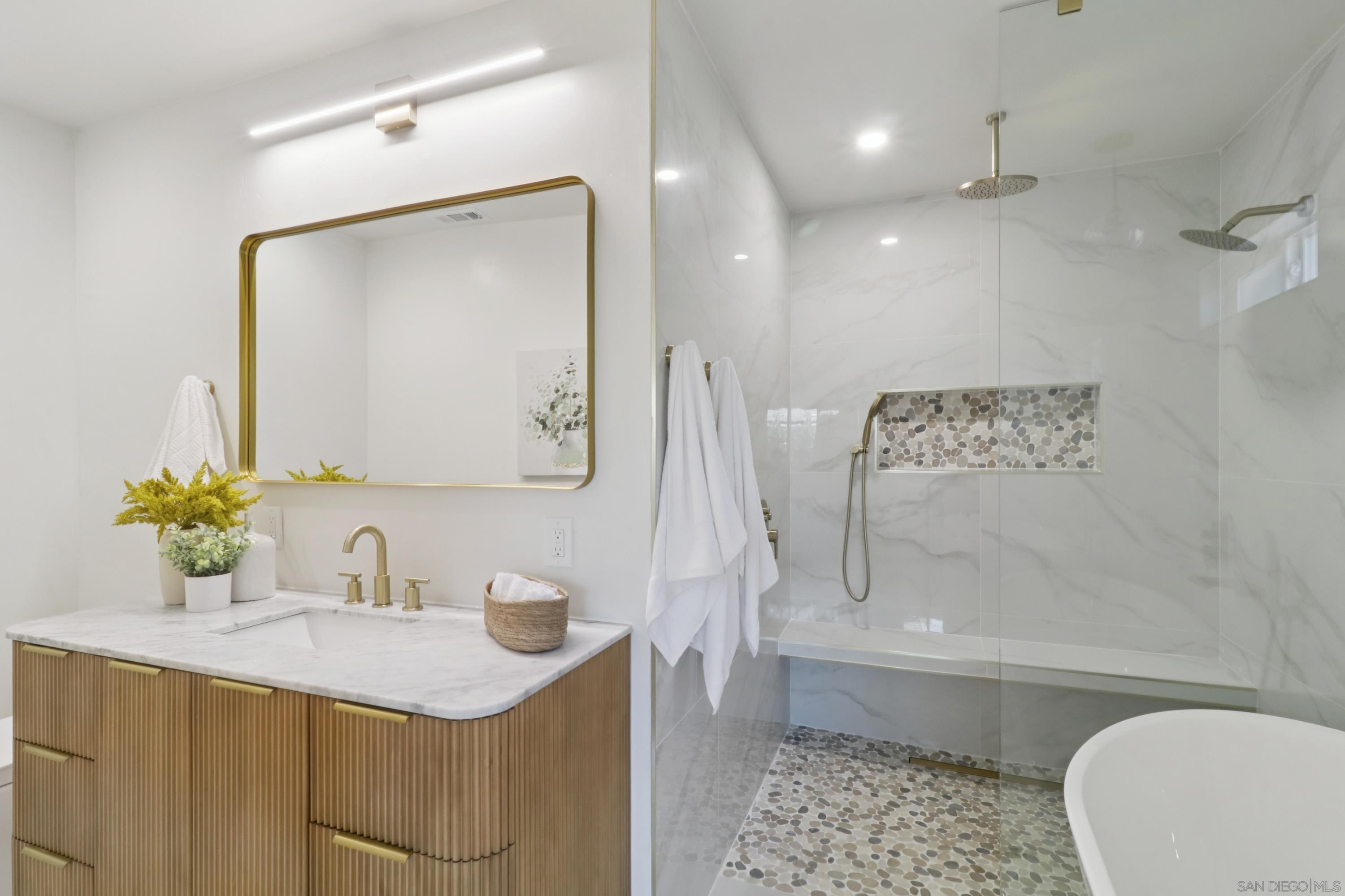 Detail Gallery Image 18 of 37 For 5011  Gardena Ave, San Diego,  CA 92110 - 4 Beds | 2/1 Baths