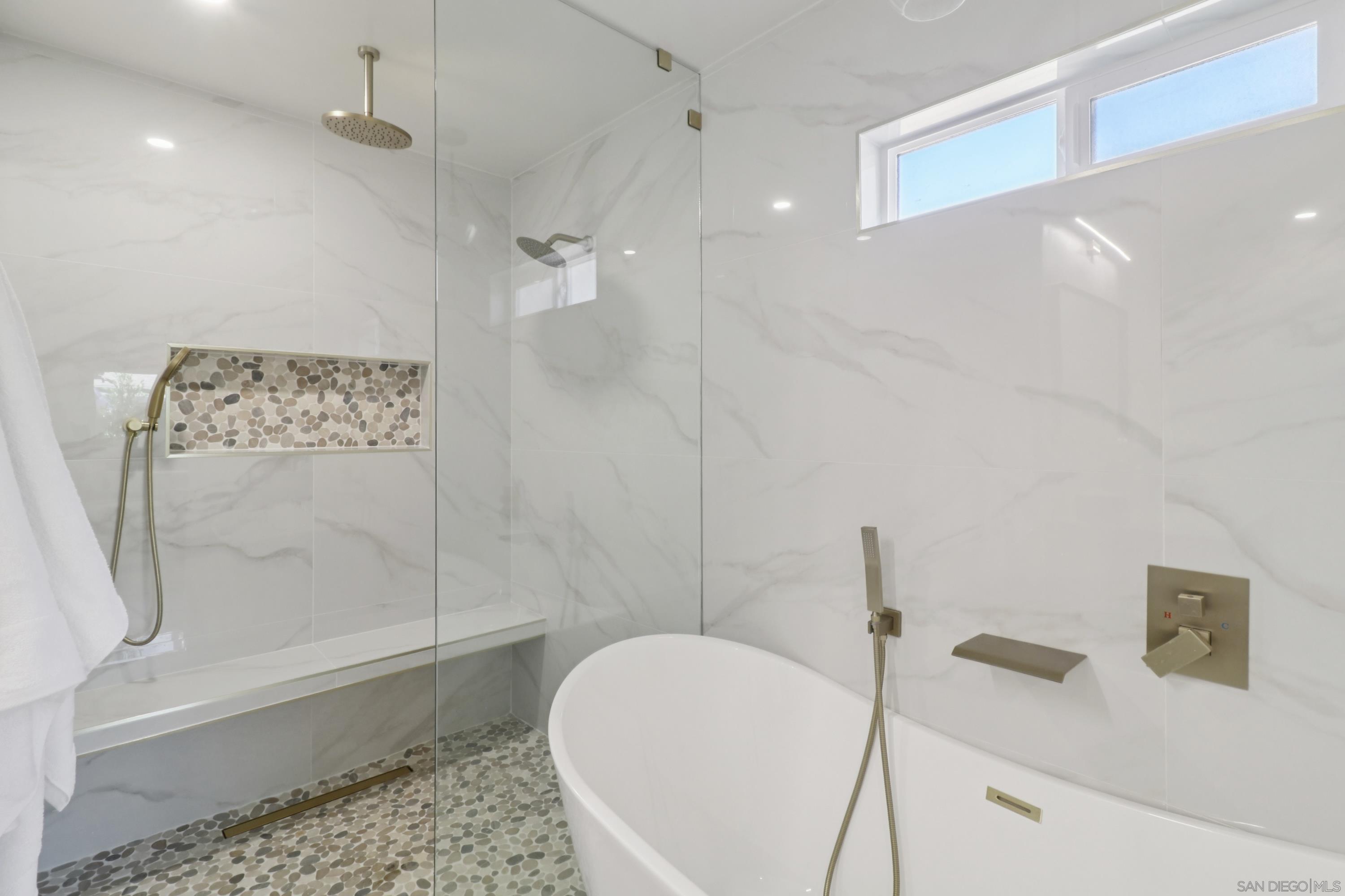 Detail Gallery Image 19 of 37 For 5011  Gardena Ave, San Diego,  CA 92110 - 4 Beds | 2/1 Baths