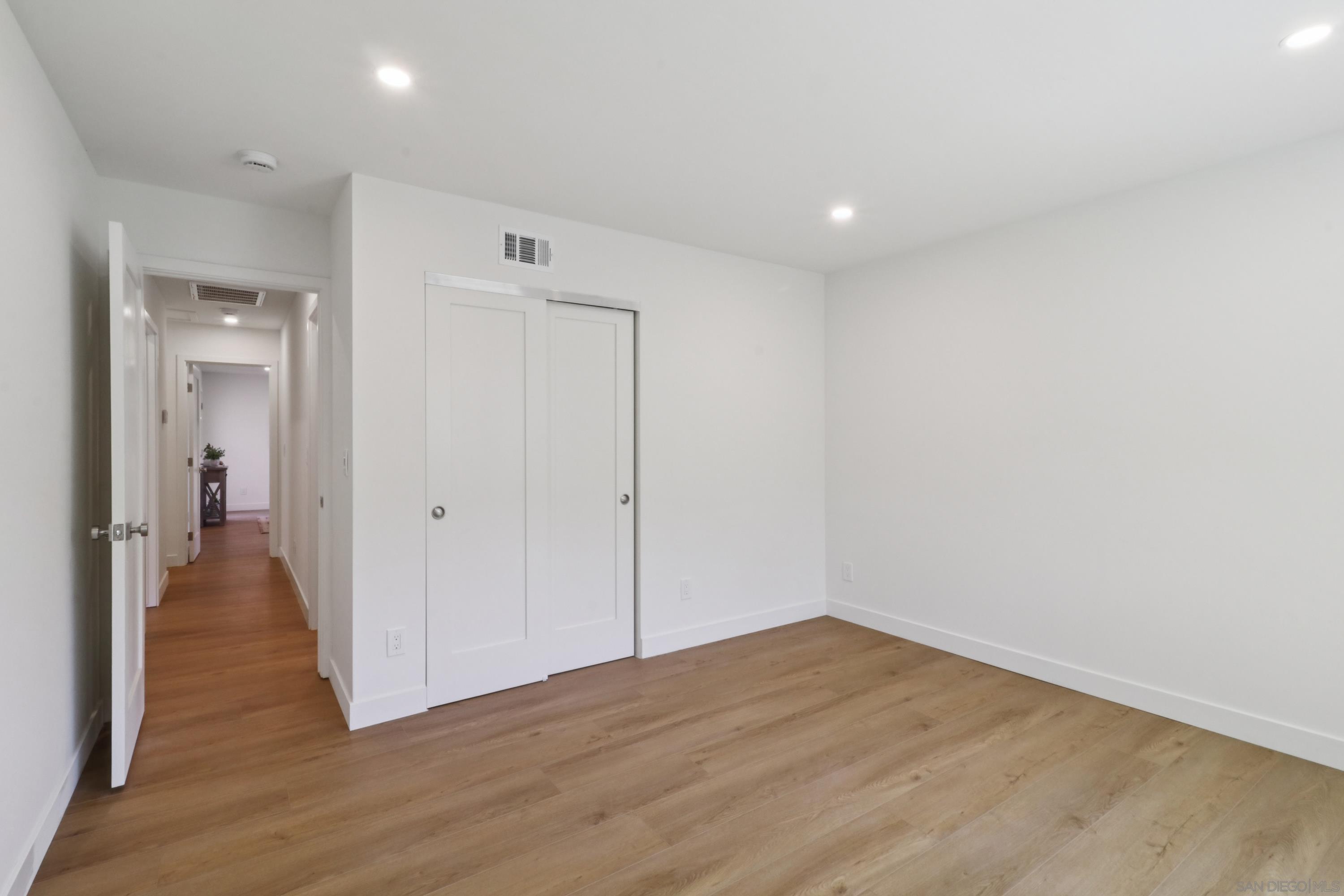 Detail Gallery Image 20 of 37 For 5011  Gardena Ave, San Diego,  CA 92110 - 4 Beds | 2/1 Baths