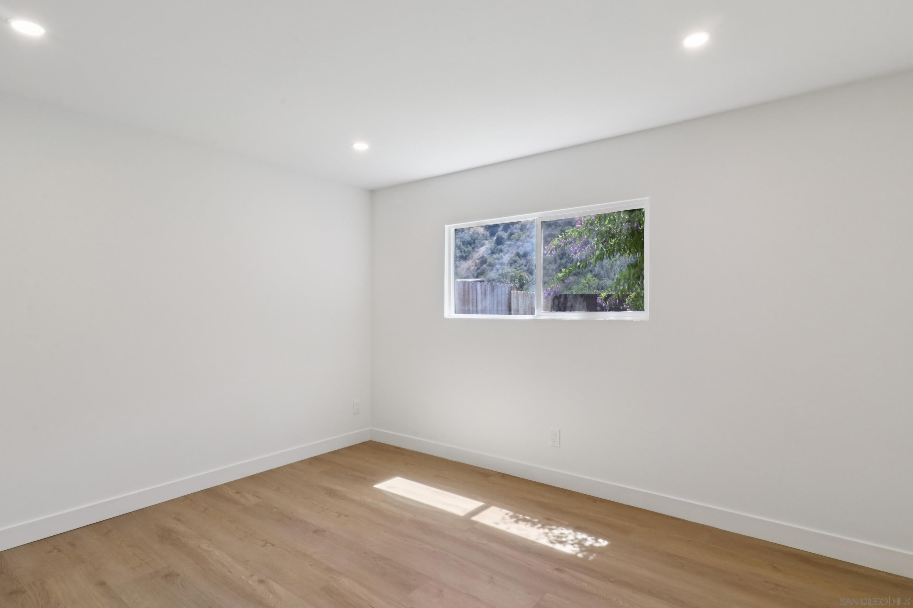 Detail Gallery Image 21 of 37 For 5011  Gardena Ave, San Diego,  CA 92110 - 4 Beds | 2/1 Baths