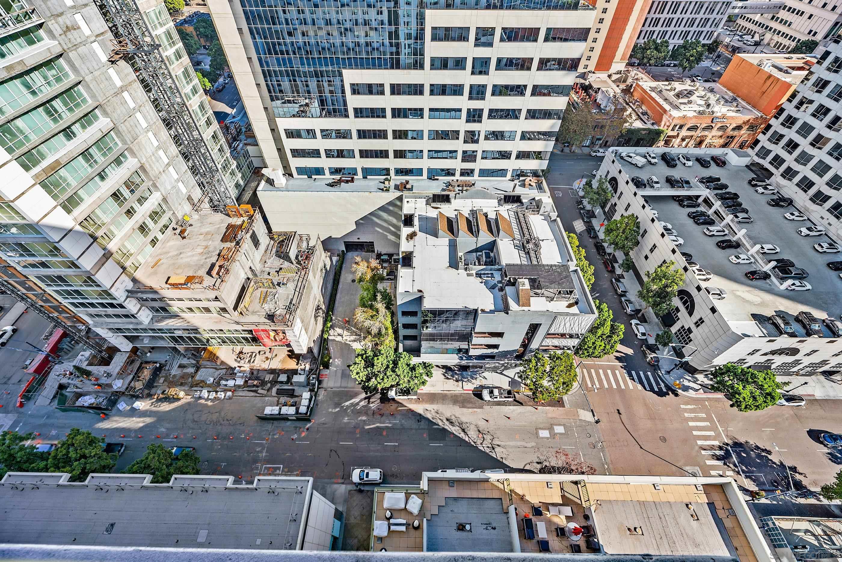 Detail Gallery Image 31 of 51 For 1240  India St  #2105,  San Diego,  CA 92101 - 1 Beds | 1 Baths