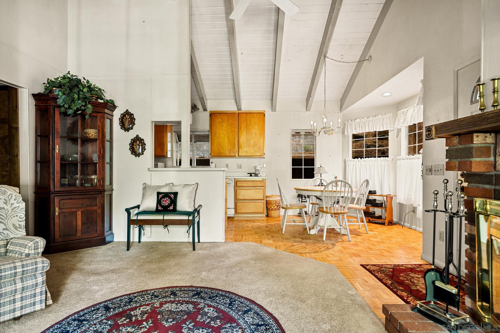 Detail Gallery Image 10 of 25 For 26582  Lake Forest Dr, Twin Peaks,  CA 92391 - 3 Beds | 1/1 Baths