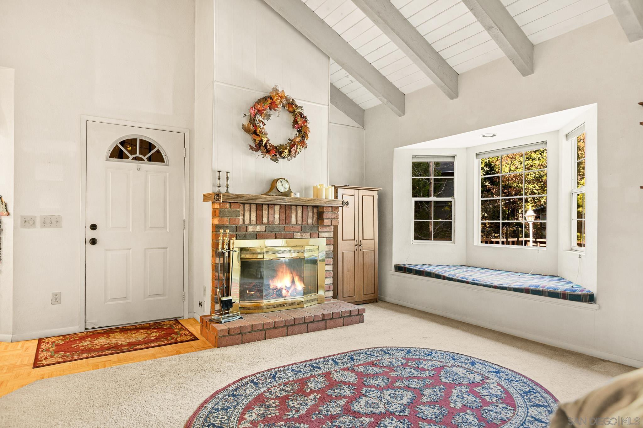 Detail Gallery Image 6 of 25 For 26582  Lake Forest Dr, Twin Peaks,  CA 92391 - 3 Beds | 1/1 Baths