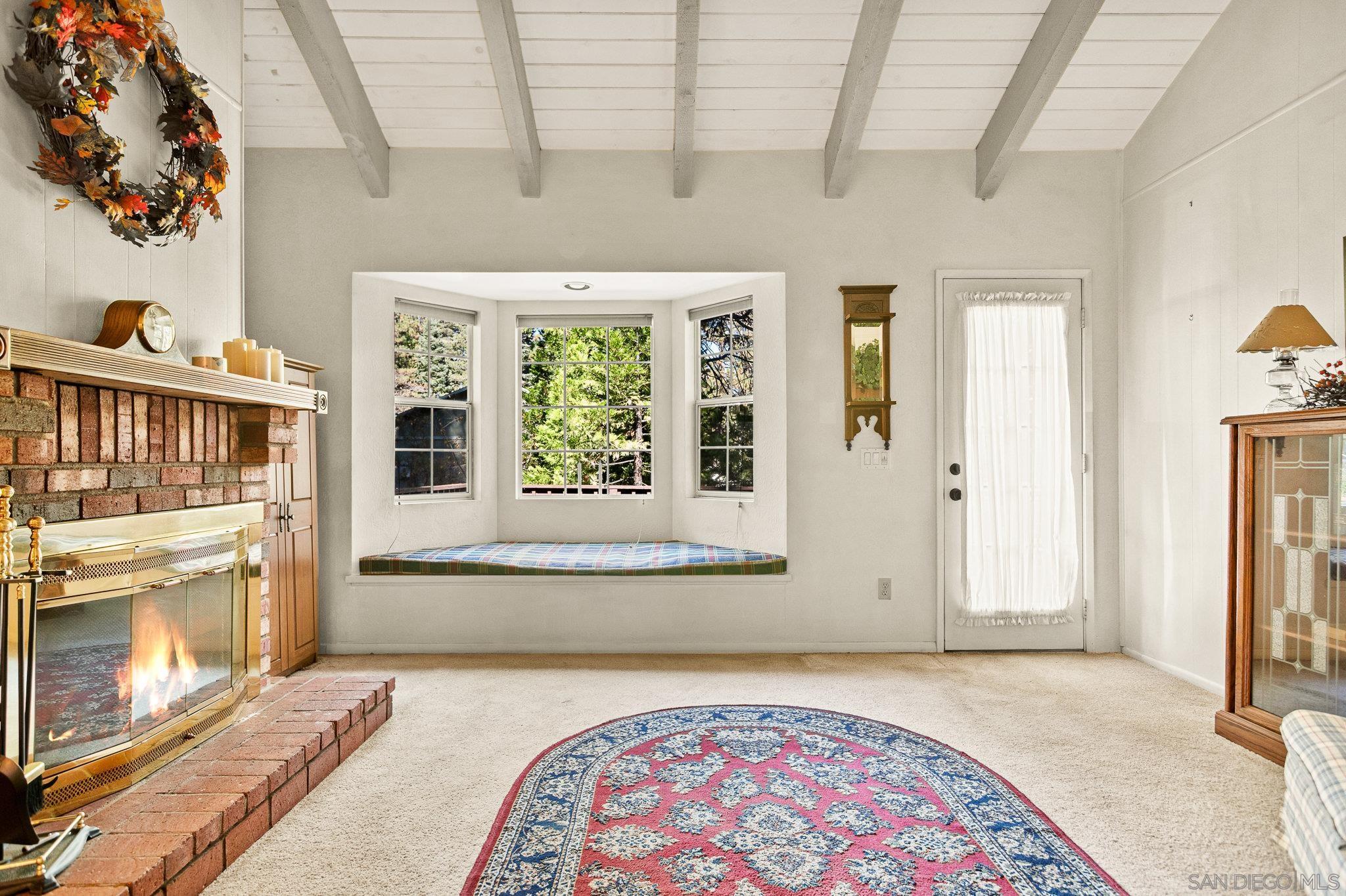 Detail Gallery Image 7 of 25 For 26582  Lake Forest Dr, Twin Peaks,  CA 92391 - 3 Beds | 1/1 Baths