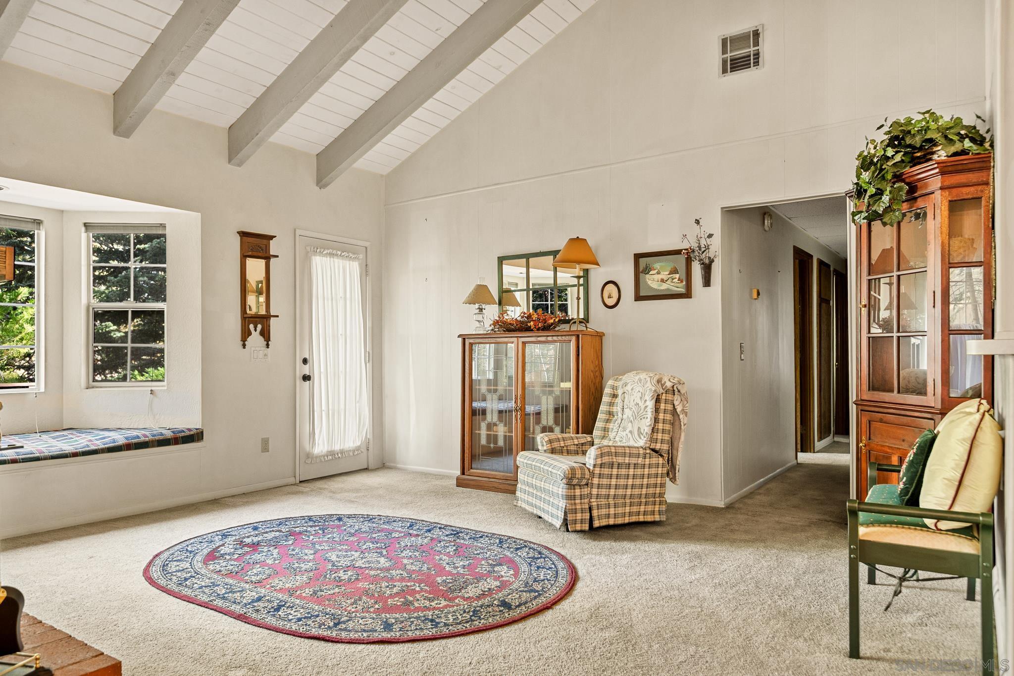 Detail Gallery Image 8 of 25 For 26582  Lake Forest Dr, Twin Peaks,  CA 92391 - 3 Beds | 1/1 Baths