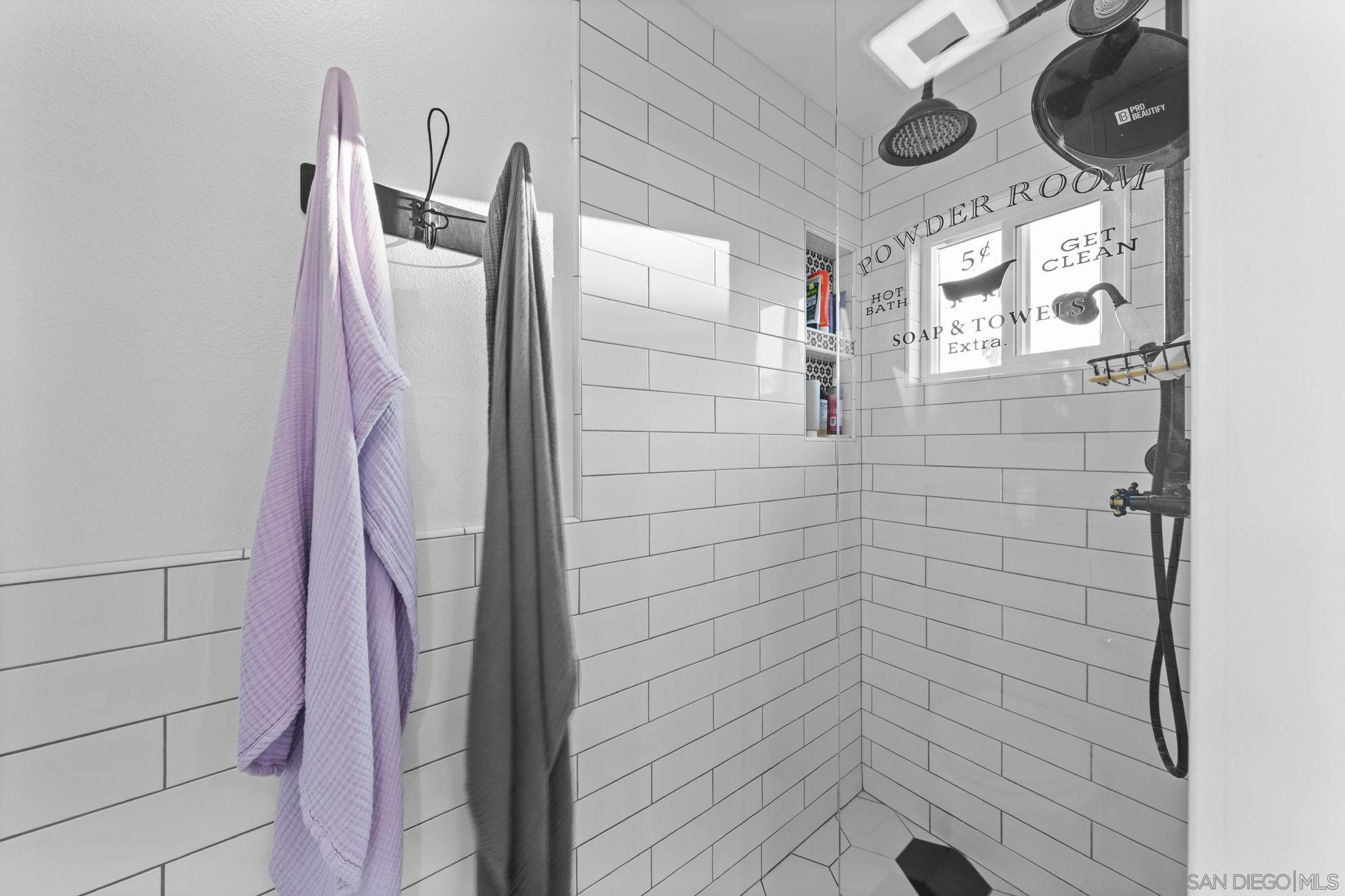 Detail Gallery Image 20 of 30 For 1846  Corte Pulsera, Oceanside,  CA 92056 - 3 Beds | 2/1 Baths