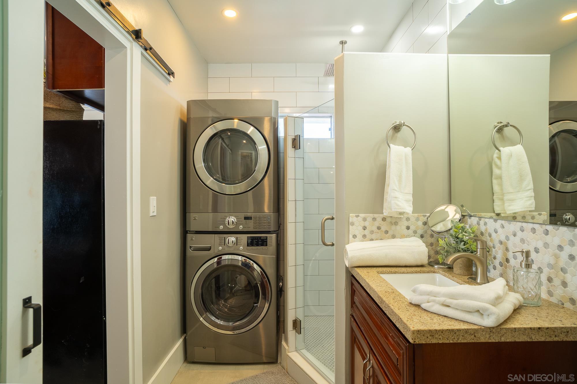 Detail Gallery Image 13 of 19 For 2919  Ivy Street, San Diego,  CA 92104 - – Beds | – Baths