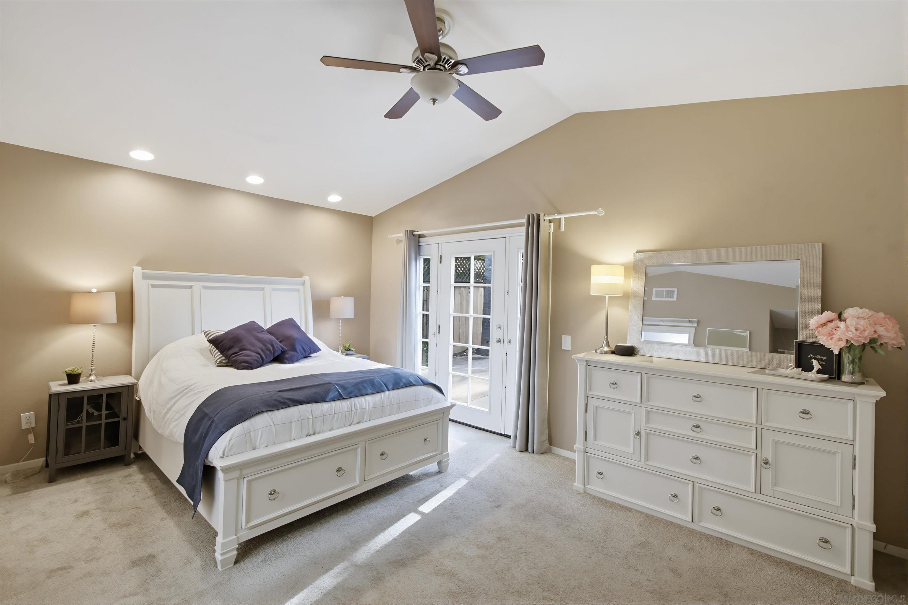 Detail Gallery Image 13 of 28 For Eastglen St, San Diego,  CA 92131 - 3 Beds | 2 Baths