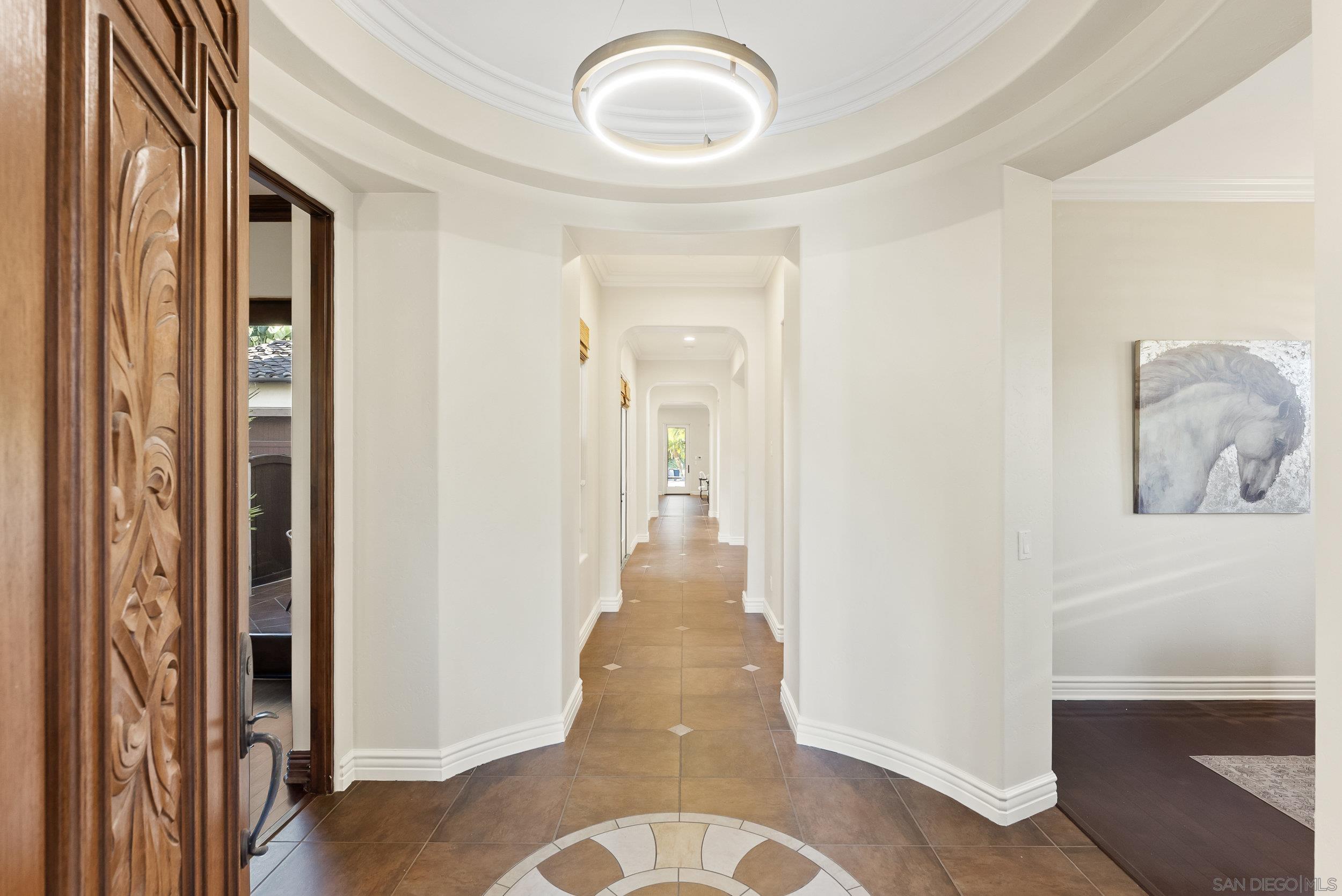 Detail Gallery Image 5 of 27 For 7424  La Mantanza, San Diego,  CA 92127 - 5 Beds | 3/2 Baths