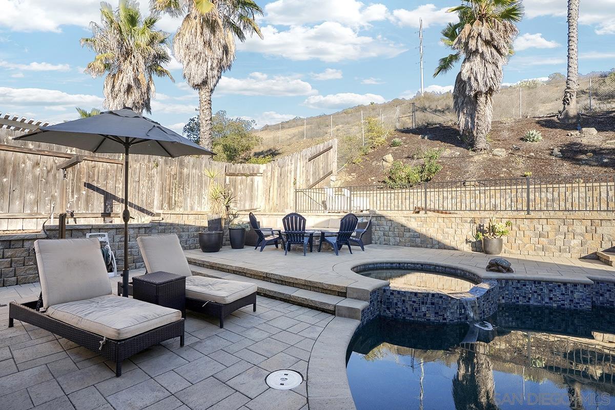 Detail Gallery Image 21 of 34 For 13647  Paseo Cardiel, San Diego,  CA 92129 - 4 Beds | 2 Baths