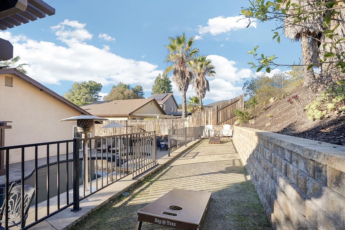 Detail Gallery Image 23 of 34 For 13647  Paseo Cardiel, San Diego,  CA 92129 - 4 Beds | 2 Baths