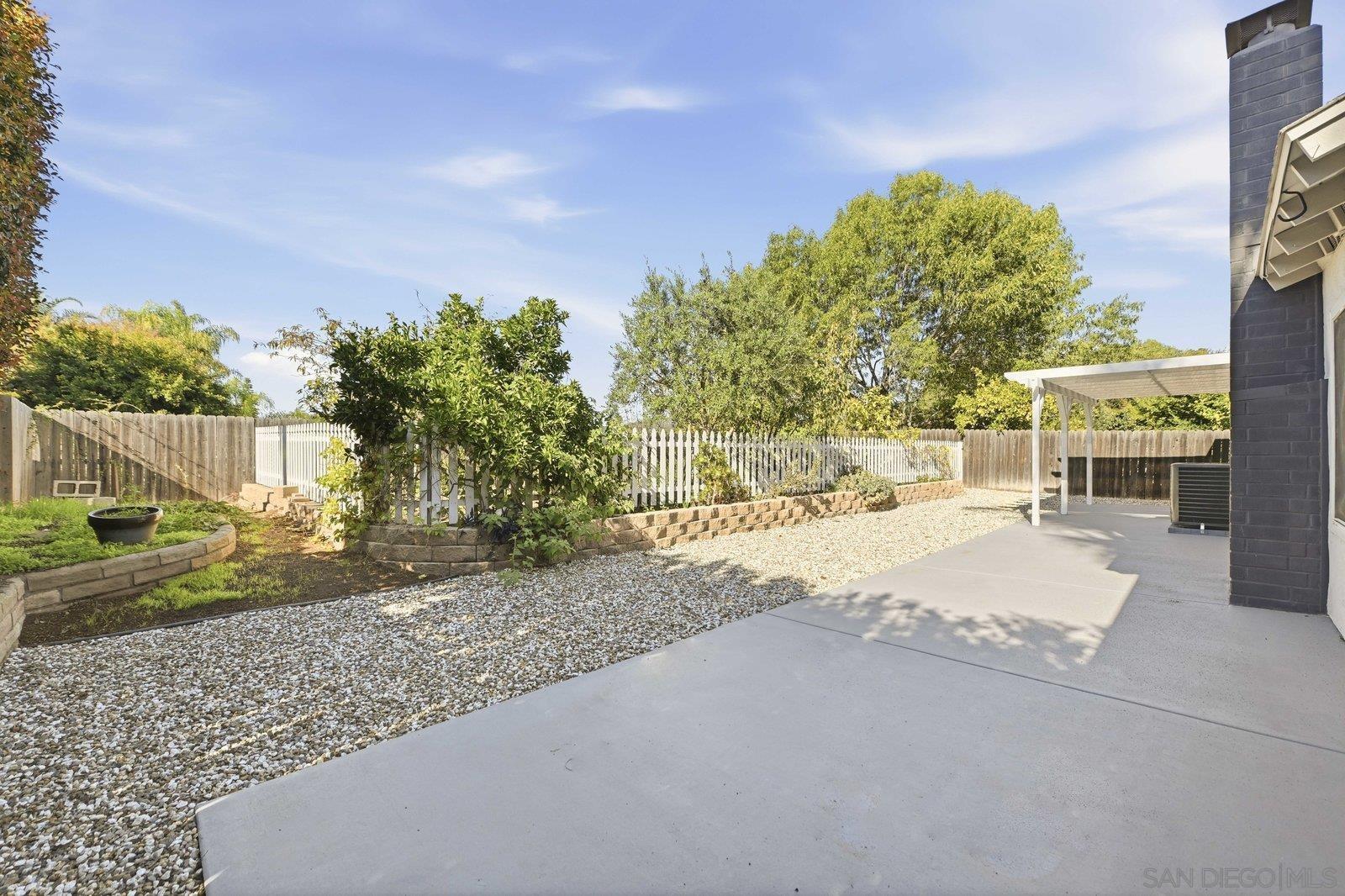 Detail Gallery Image 25 of 27 For 362  via Los Arcos, San Marcos,  CA 92069 - 4 Beds | 2 Baths