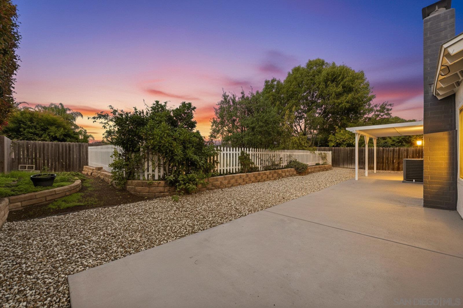 Detail Gallery Image 27 of 27 For 362  via Los Arcos, San Marcos,  CA 92069 - 4 Beds | 2 Baths