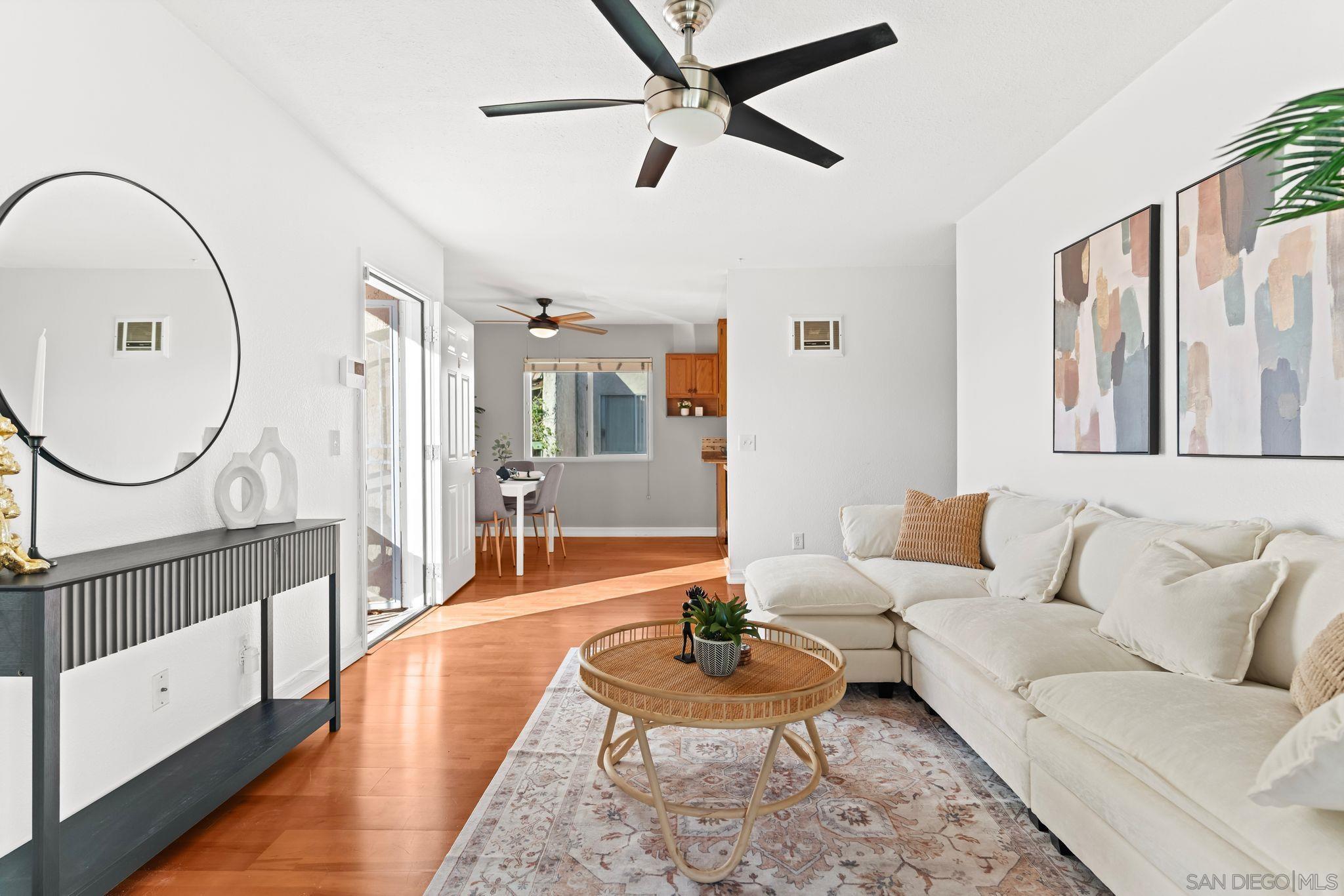 Front Image Thumbnail for SD250044752