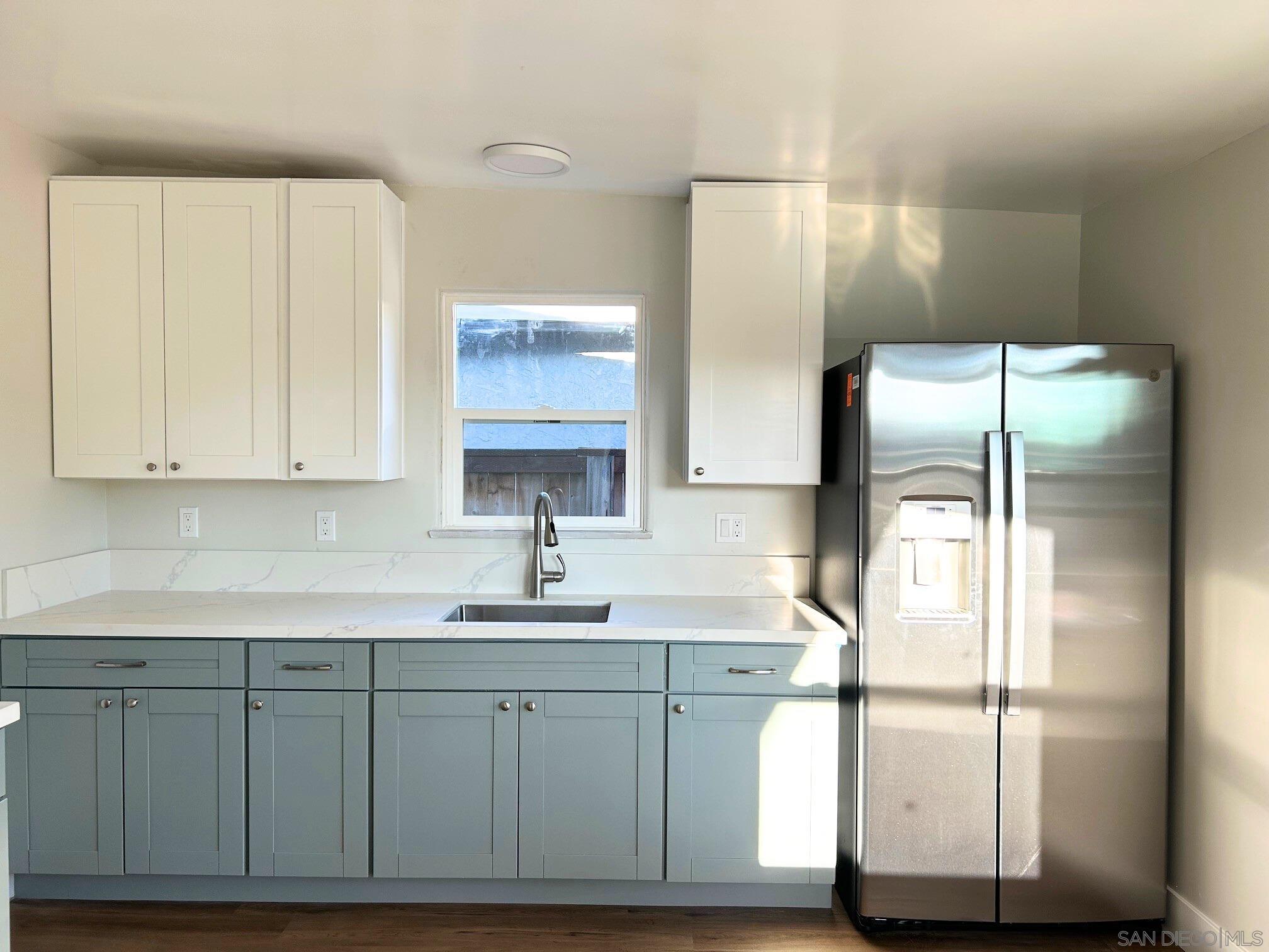 Detail Gallery Image 4 of 5 For 759  W 10th Avenue, Escondido,  CA 92025 - 3 Beds | 2 Baths