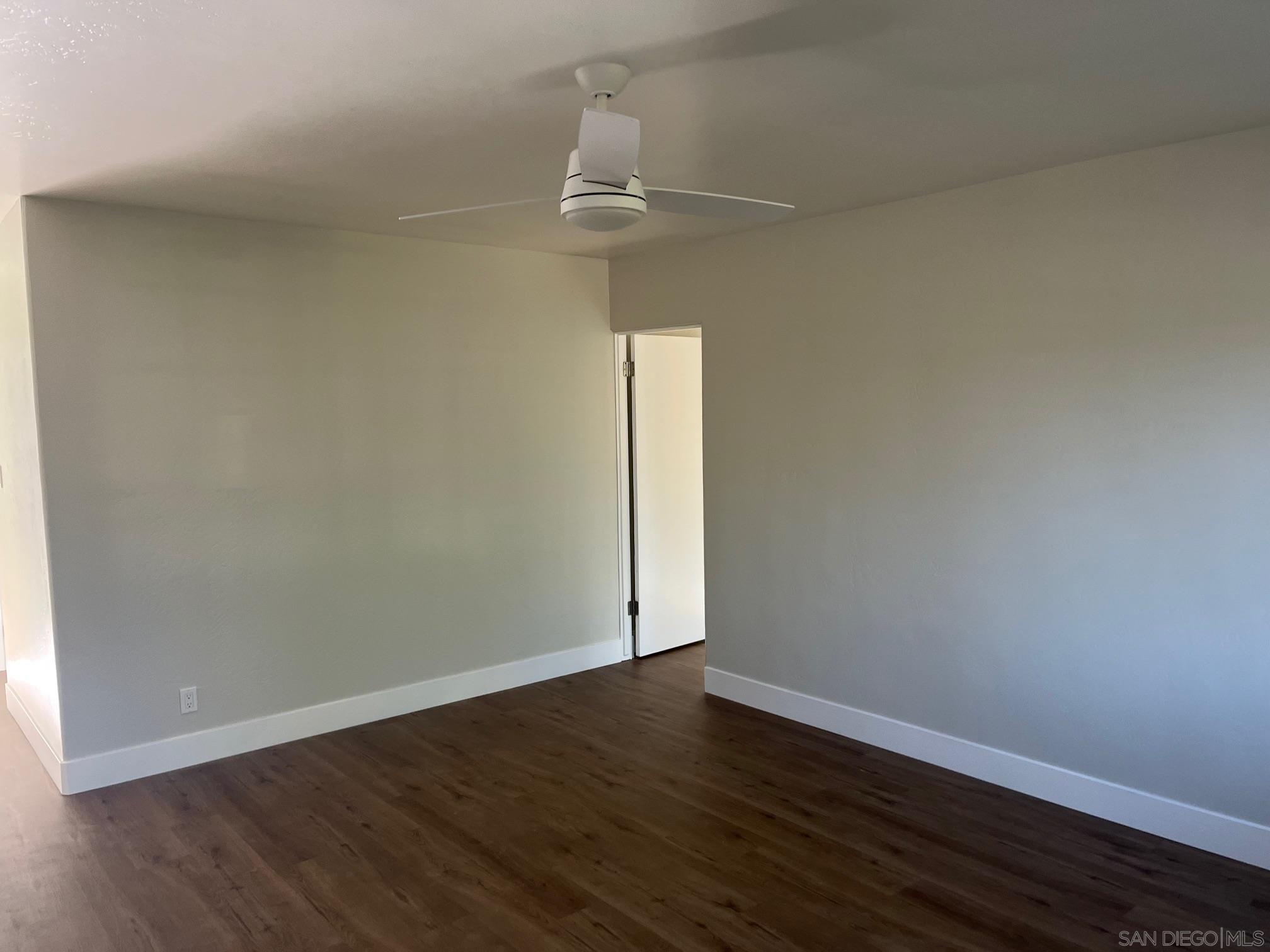 Detail Gallery Image 6 of 9 For 759  W 10th Avenue, Escondido,  CA 92025 - 3 Beds | 2 Baths