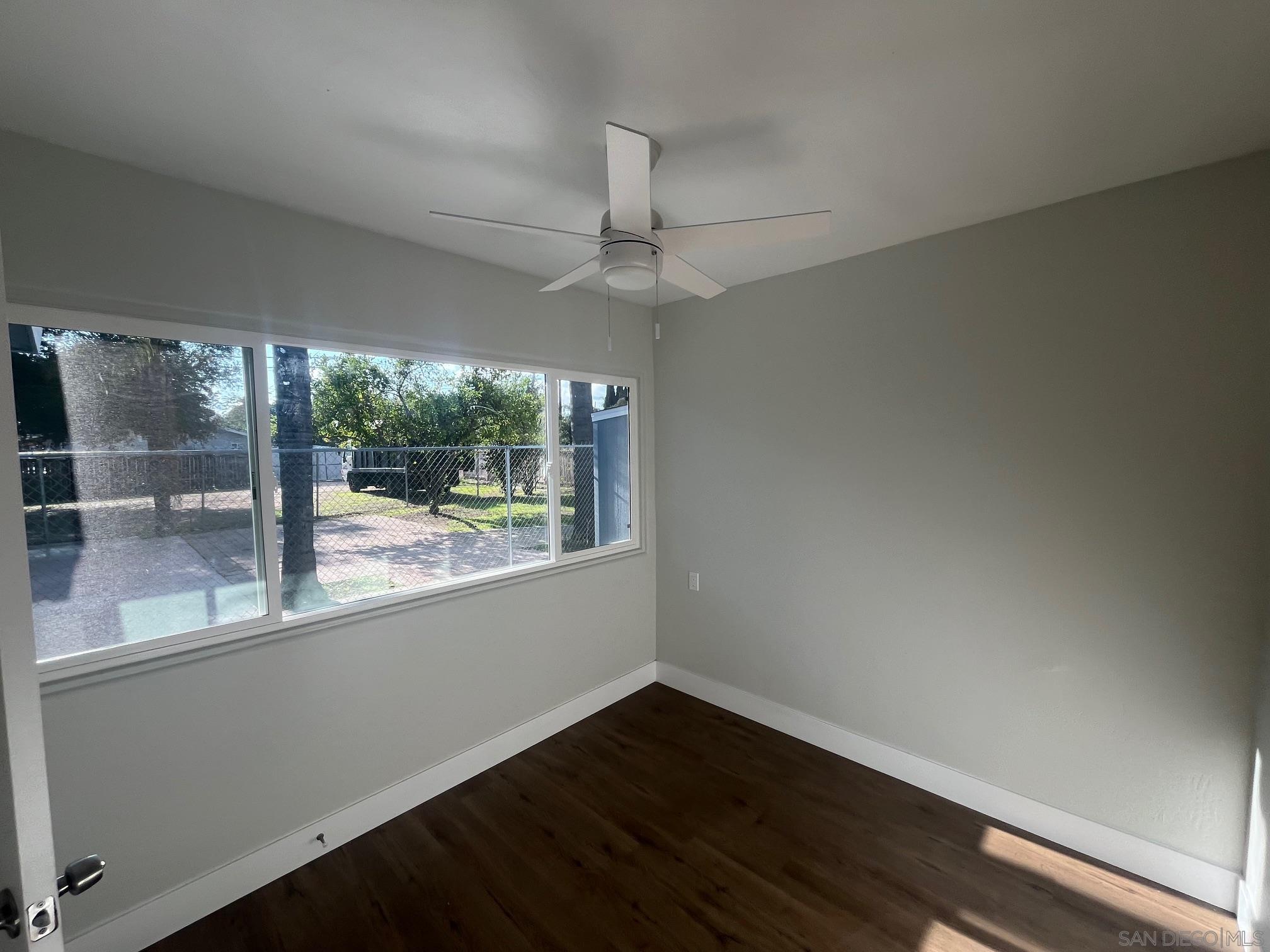 Detail Gallery Image 8 of 9 For 759  W 10th Avenue, Escondido,  CA 92025 - 3 Beds | 2 Baths