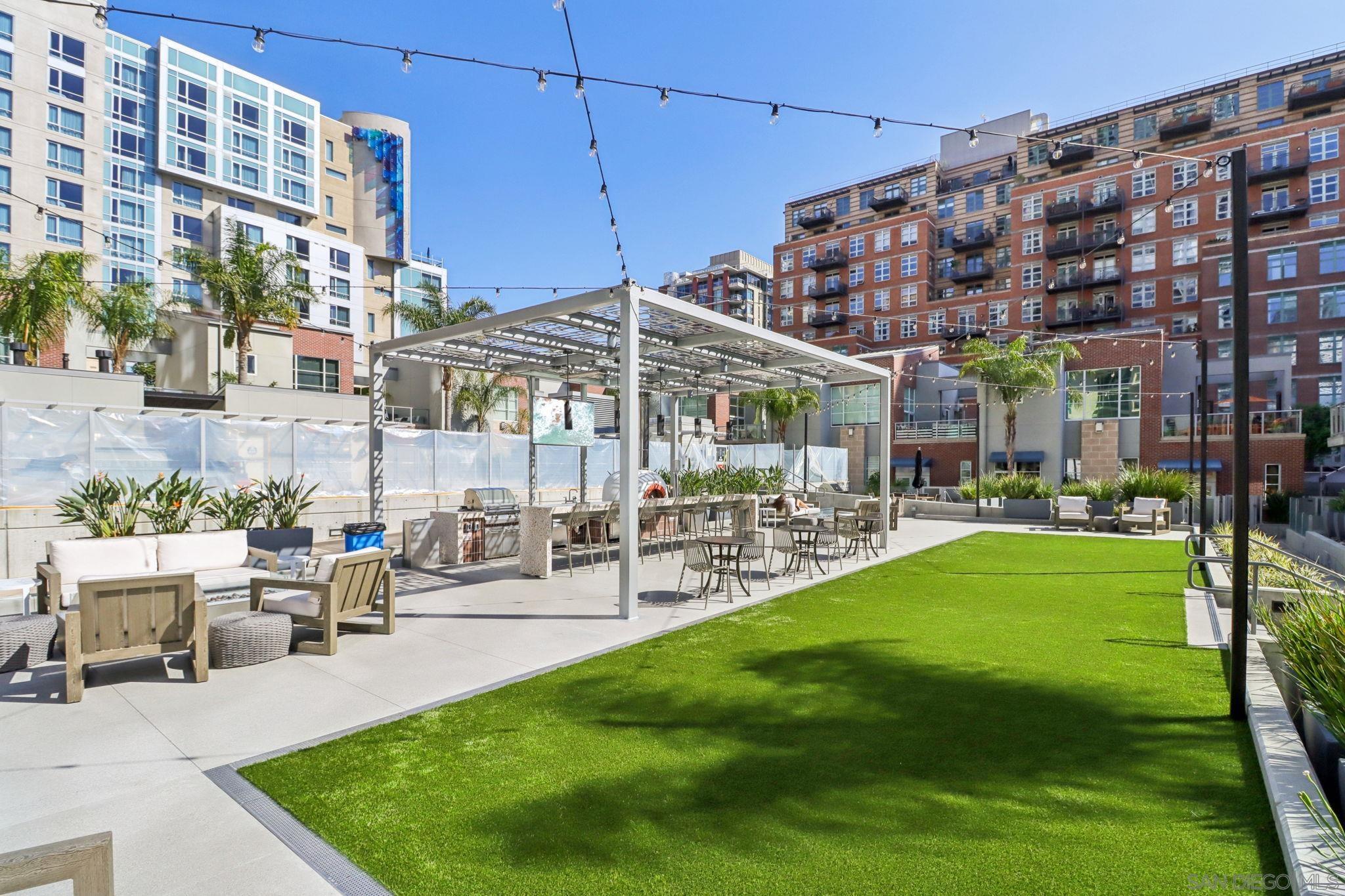 Detail Gallery Image 38 of 45 For 800  the Mark Ln  #2703,  San Diego,  CA 92101 - 1 Beds | 1 Baths