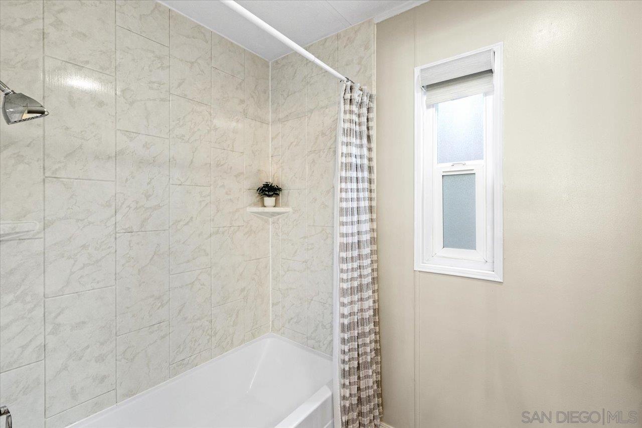 Detail Gallery Image 14 of 45 For 7305  San Luis  #240,  Carlsbad,  CA 92011 - 2 Beds | 2 Baths