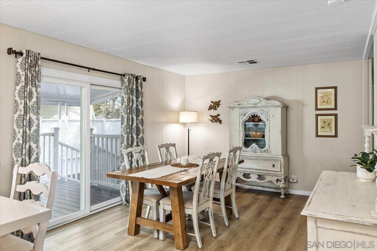 Detail Gallery Image 9 of 45 For 7305  San Luis  #240,  Carlsbad,  CA 92011 - 2 Beds | 2 Baths