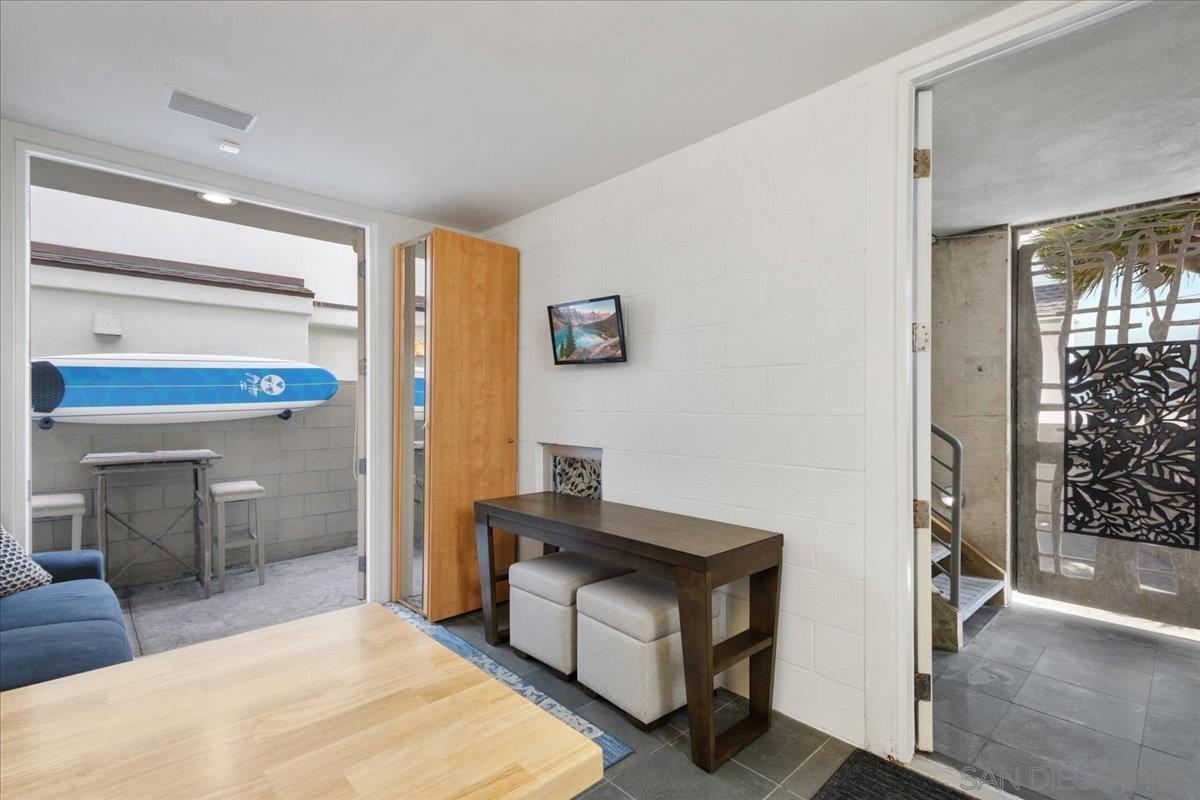 Detail Gallery Image 29 of 38 For 710  Verona Court, San Diego,  CA 92109 - 3 Beds | 3 Baths