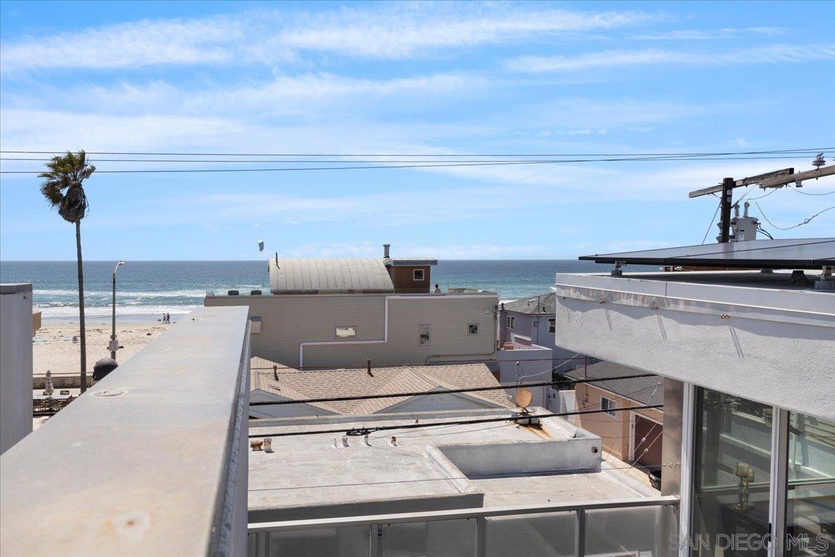 Detail Gallery Image 7 of 38 For 710  Verona Court, San Diego,  CA 92109 - 3 Beds | 3 Baths