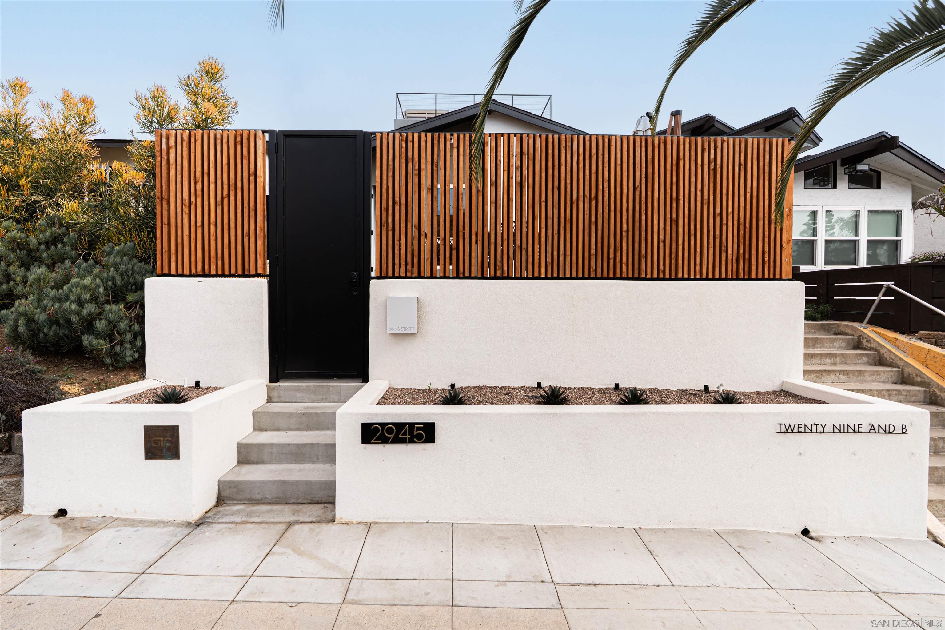 Detail Gallery Image 3 of 72 For 2945  B St, San Diego,  CA 92102 - 6 Beds | 5 Baths