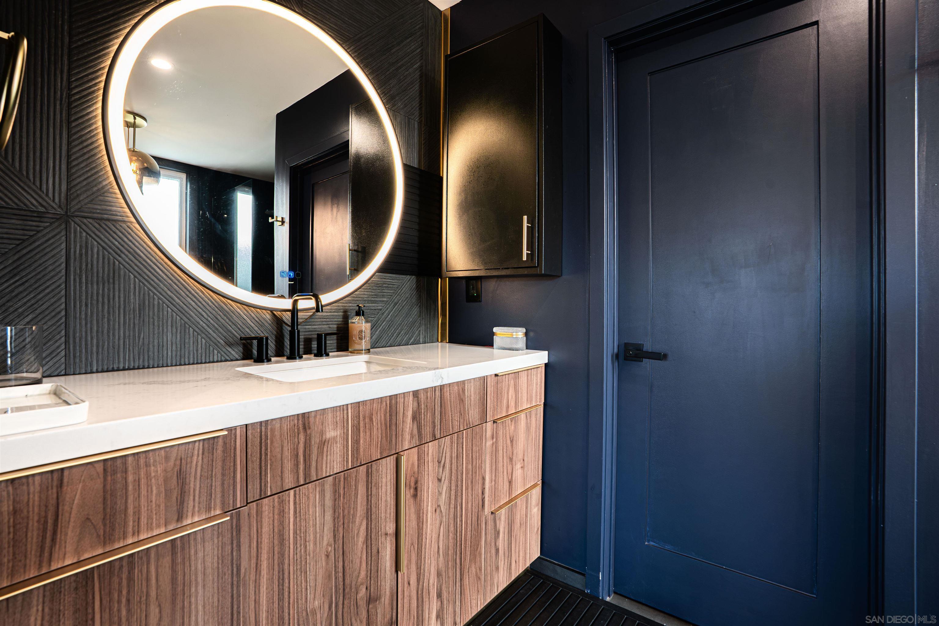 Detail Gallery Image 28 of 72 For 2945  B St, San Diego,  CA 92102 - 6 Beds | 5 Baths